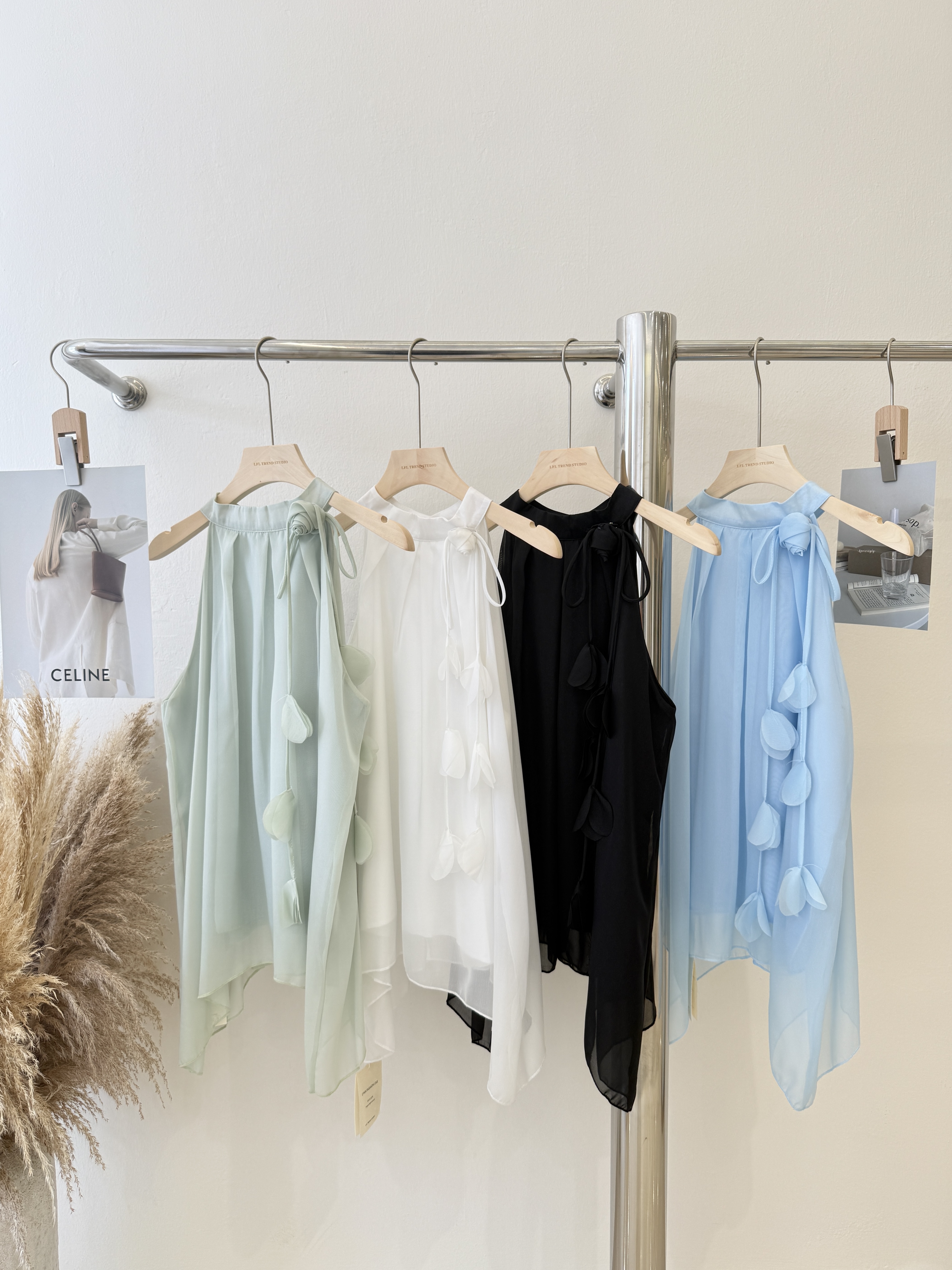 6926 立体花朵飘带挂脖雪纺衫