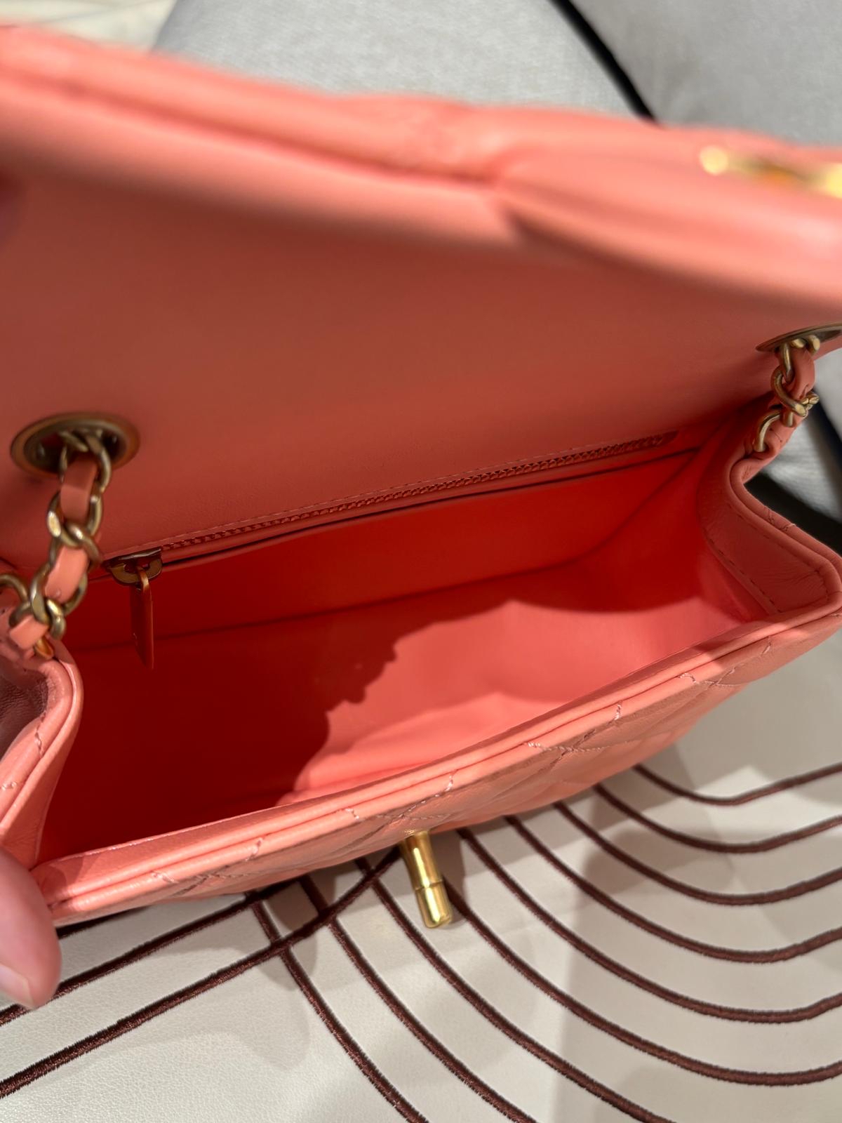 Chanel Mini Flap Bag With Pearl Crush ,金球方胖, 100%Authentic, 99%New ✅收據副本✅Dust bag✅晶片