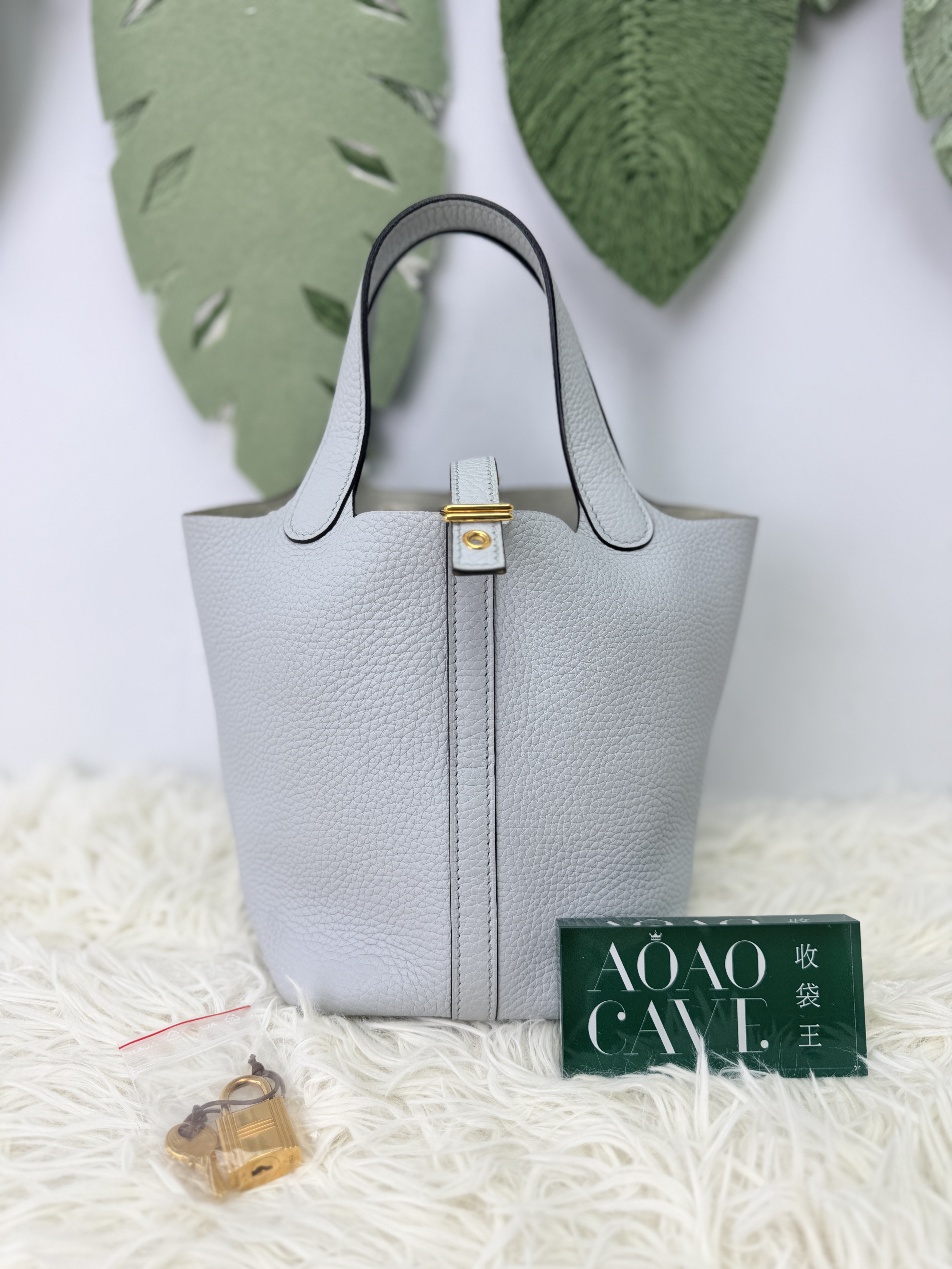 Hermes 🤍PRE OWNED P18 菜籃子 Y stamp baby blue 聖杯藍 有塵袋🩵