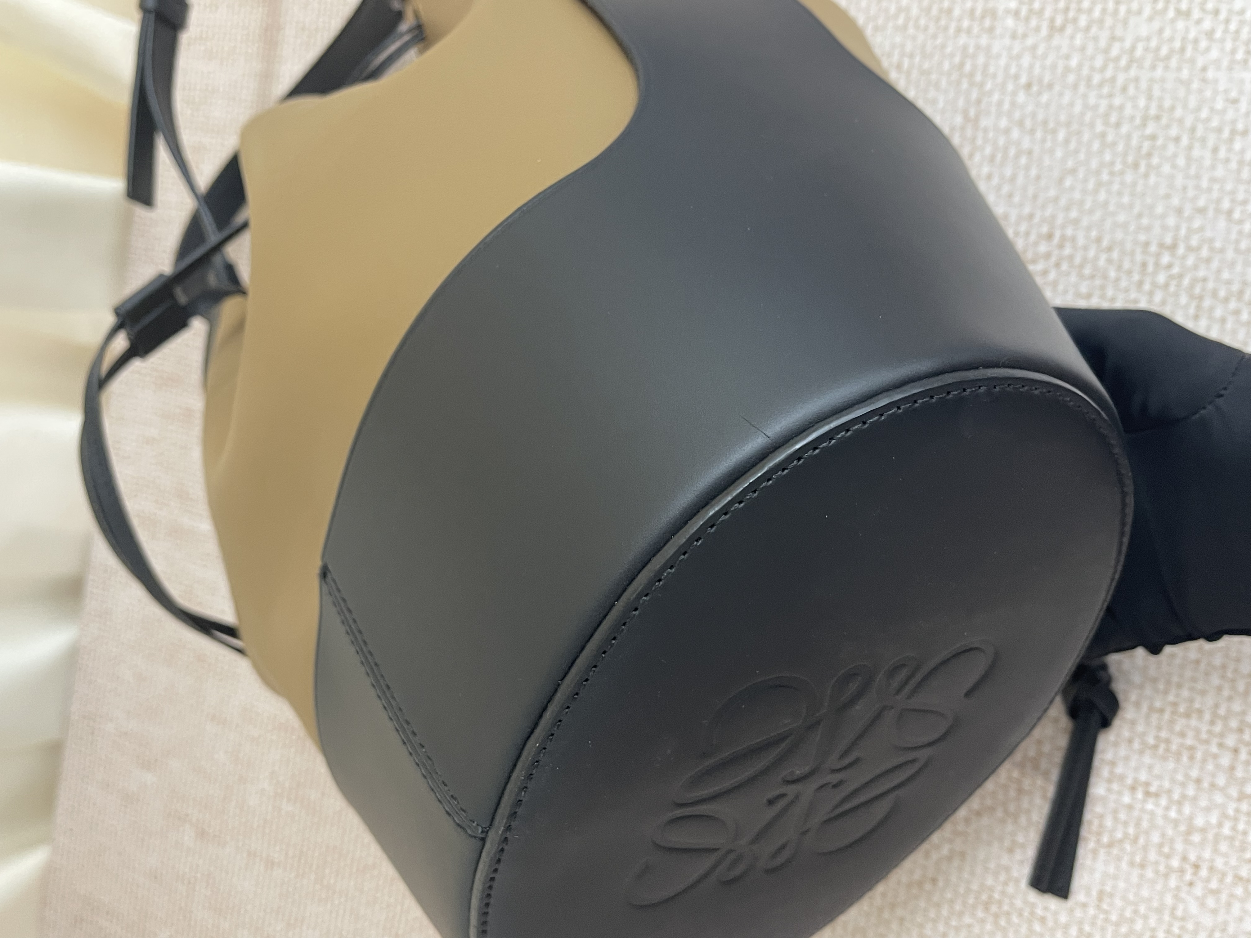 Pre-owned Loewe Balloon Bag/ Product Code: 26022801