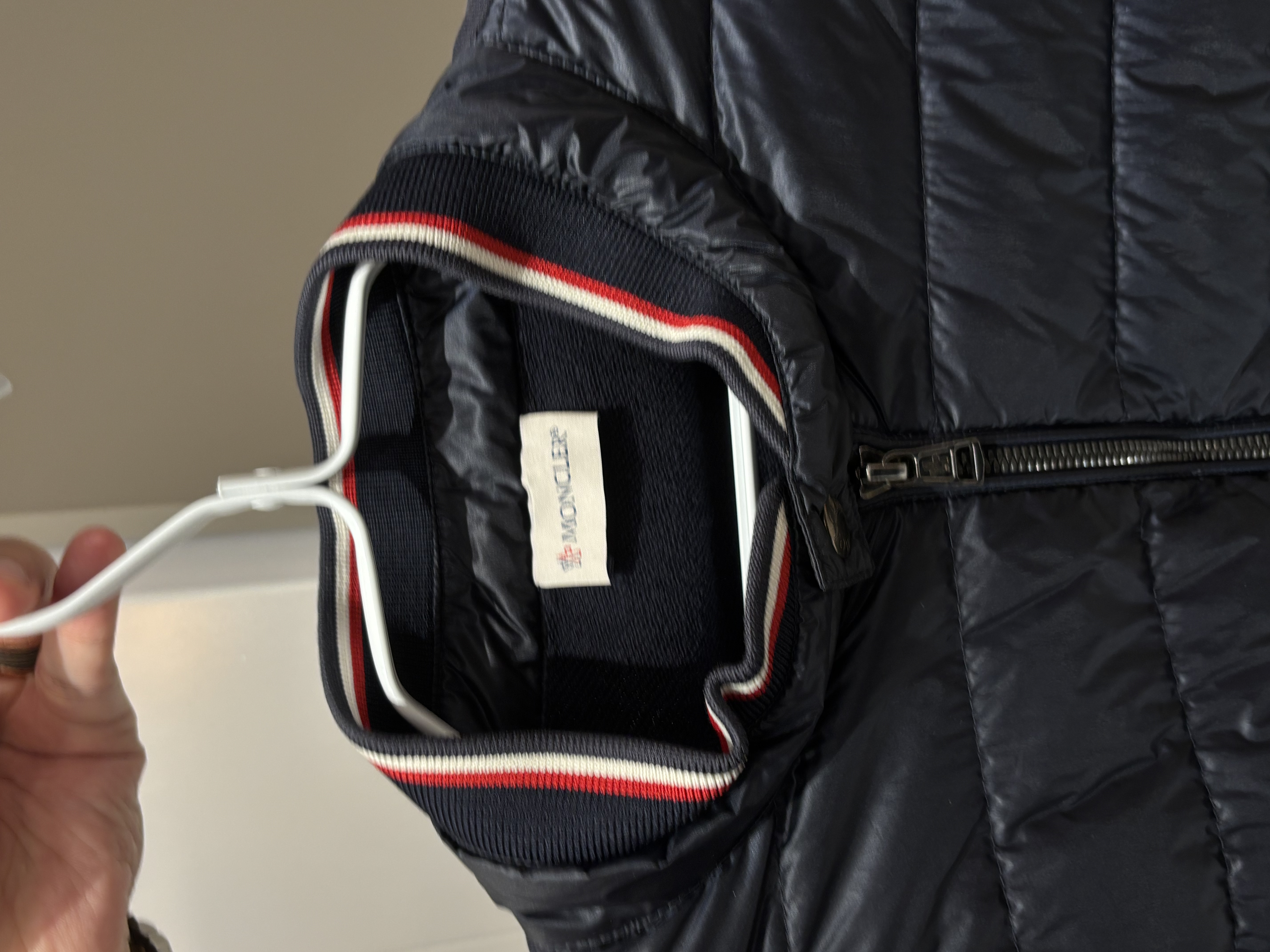 Moncler 羽絨外套outer XL 100%Authentic, 99%New