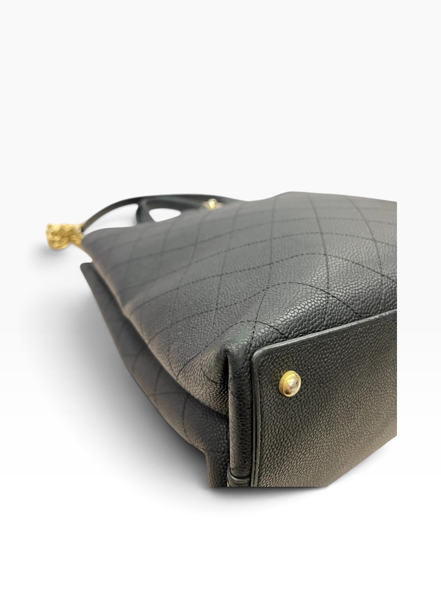Pre-owned Chanel Chic Affinity CC Tote/ Product Code: 091301