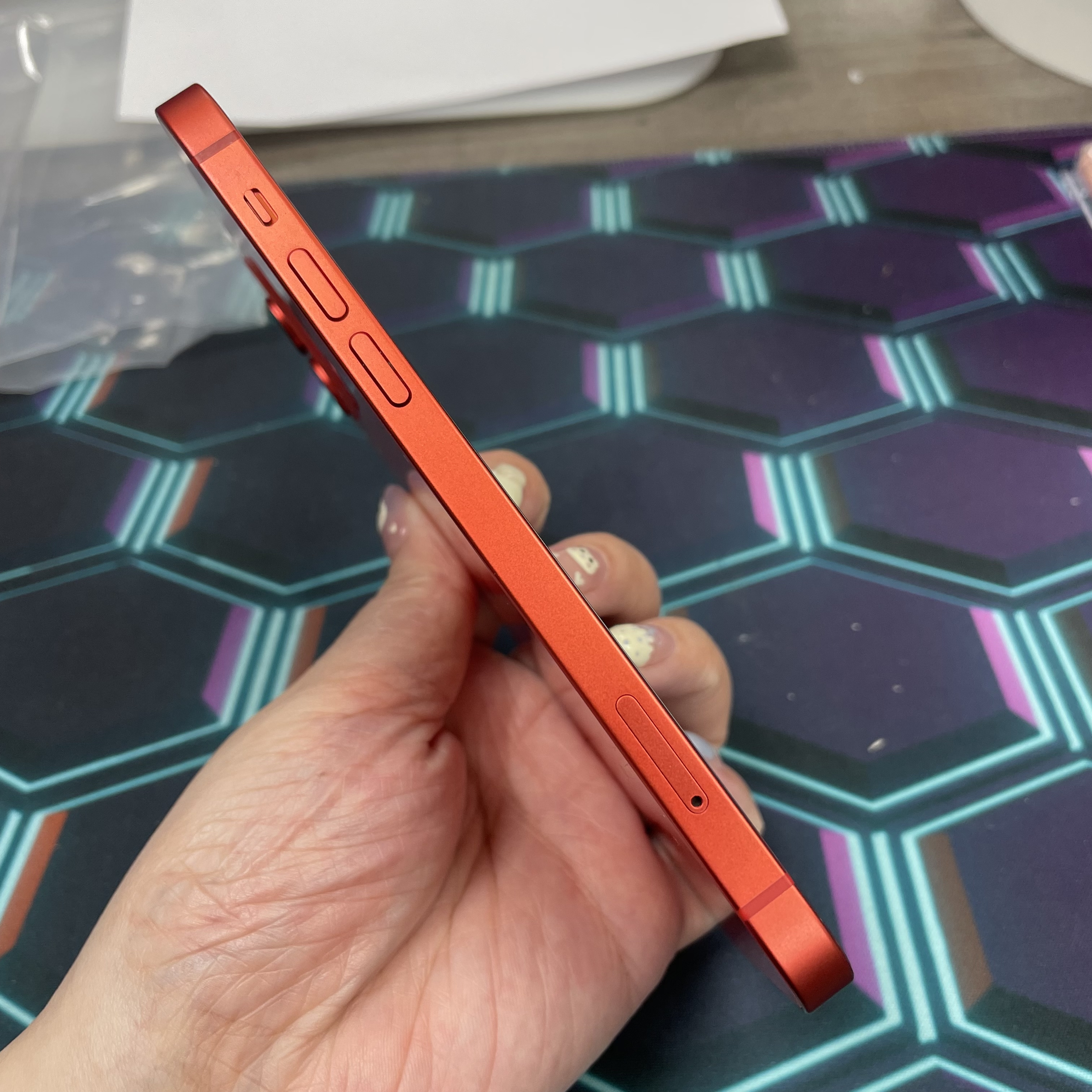 *6732 12 完美機 256GB 電100 紅色 red