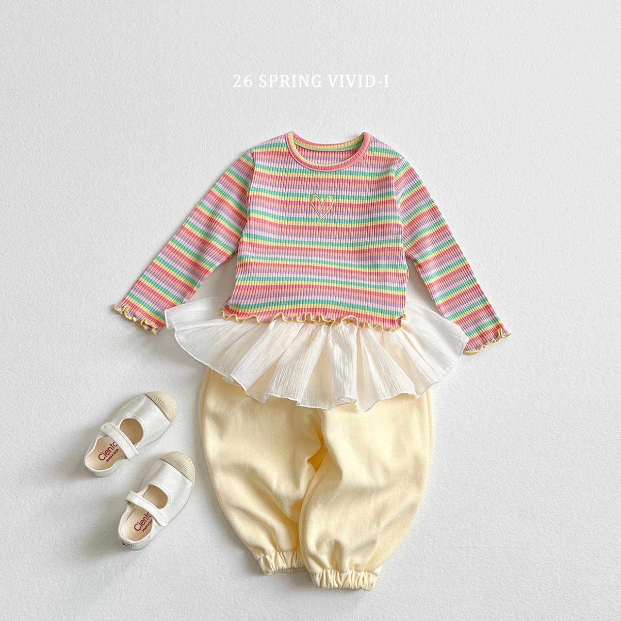 🌸預訂 韓國直送🌸🇰🇷VIVIDI兩色愛心刺繡條紋花邊長袖上衣