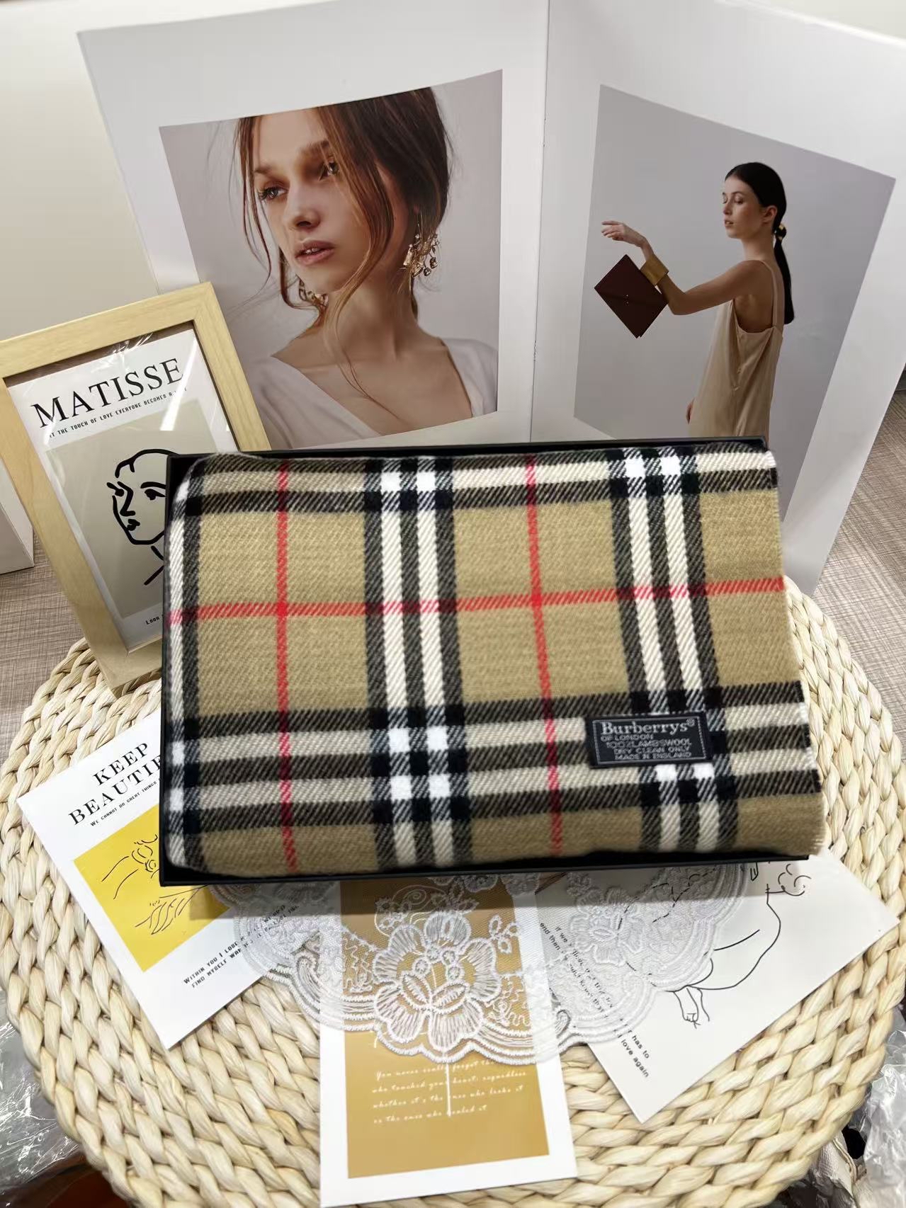 Burberry 經典格紋100%羊毛圍巾 