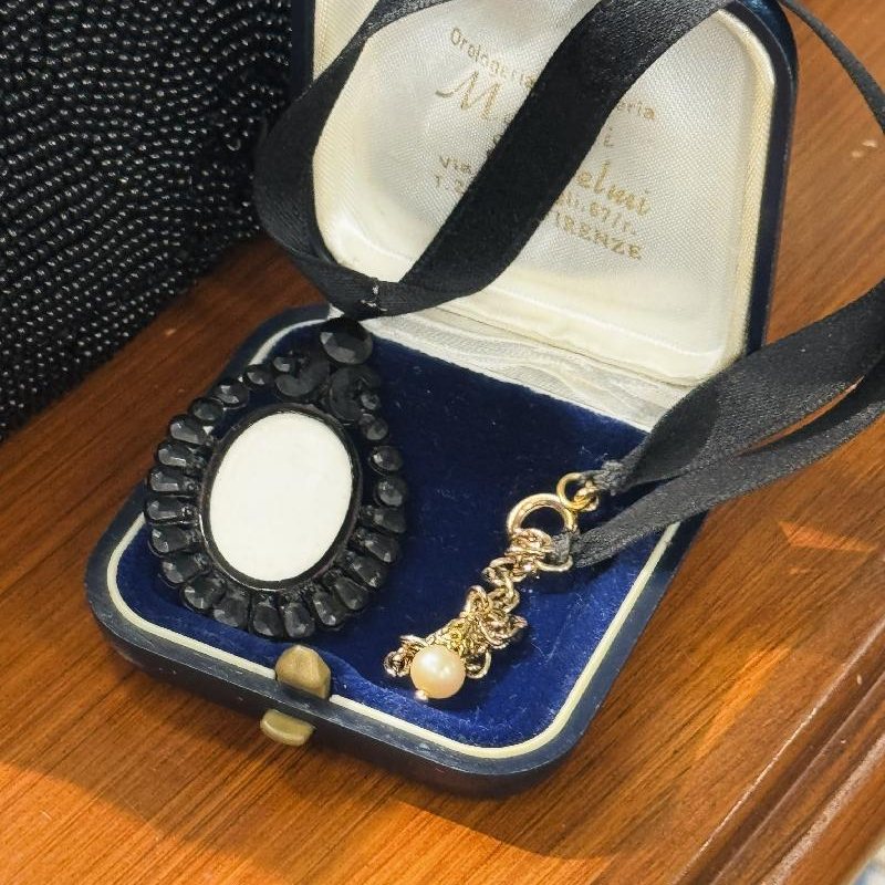 Victorian Mourning Style Black Photo Frame Pendant with Vintage Ribbon Choker(AS062)