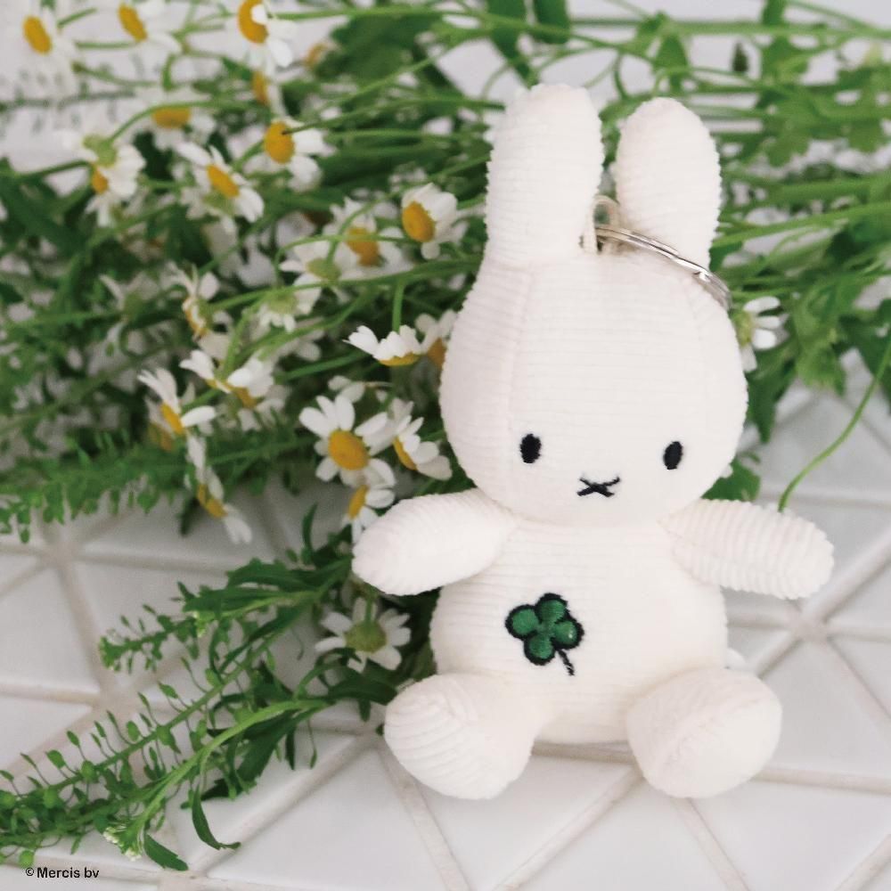 日本直送~新款Miffy四葉草掛飾公仔