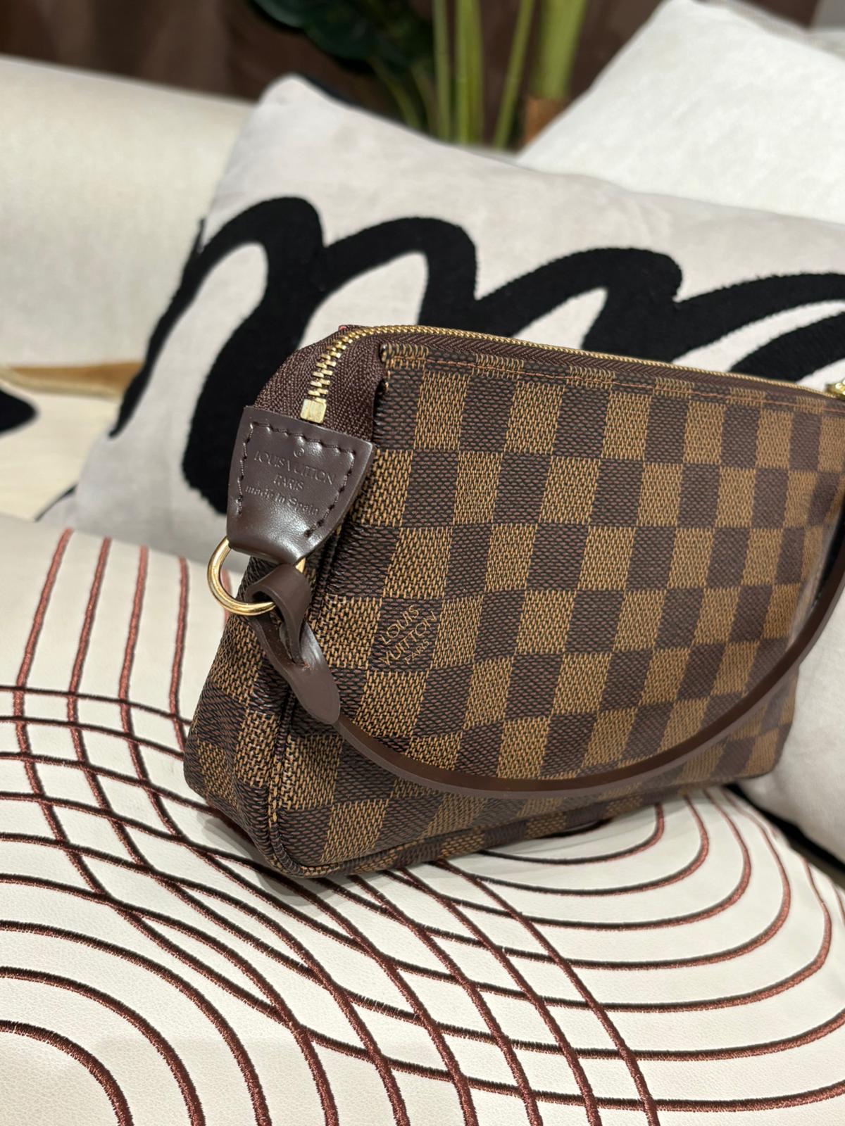 全新 Lv pochette hobo bag 100%Authentic, 全新未使用品 