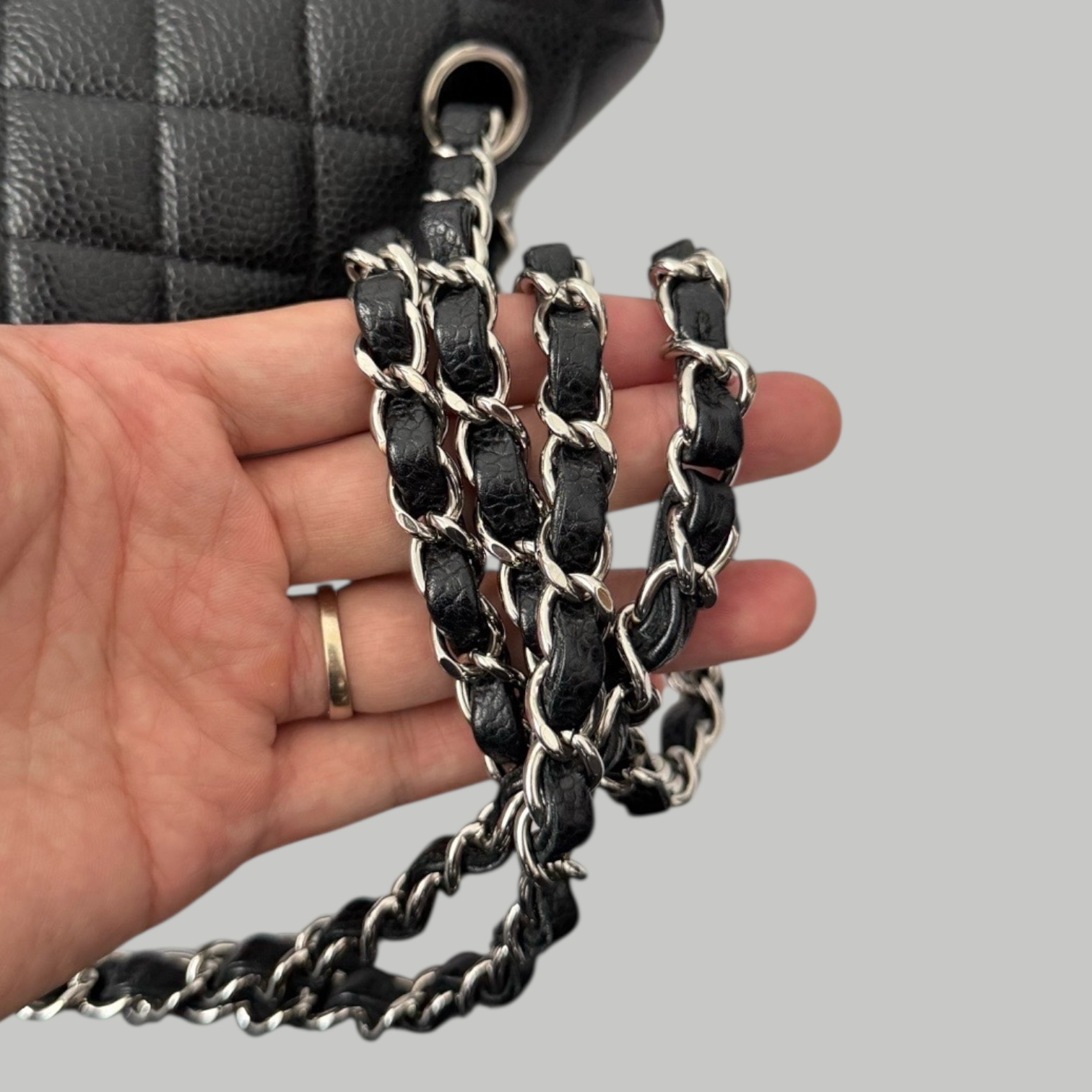 Chanel Caviar CF25 SHW