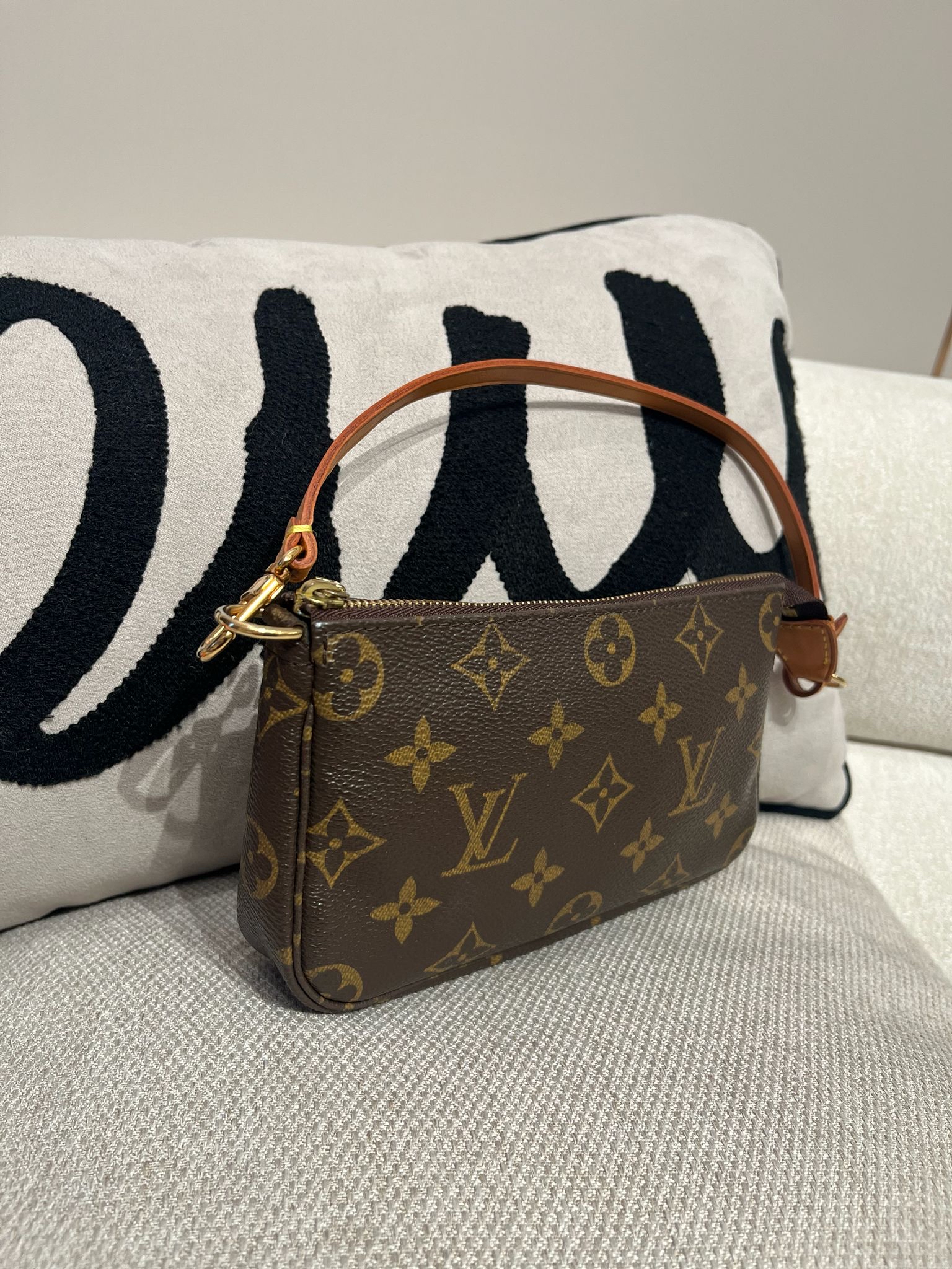 LV monogram Pochette 100%Authentic, 92%New 