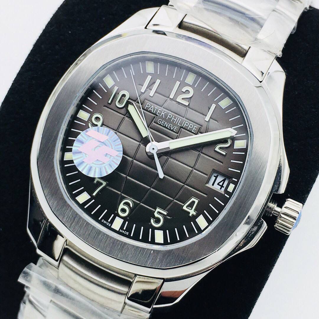 手雷 卓越成就【顶级运动 典藏奢华】—集运动休闲，商务正装一身的Patek Philippe海底探险者系列，杨帆展航，震撼出击（修正市面所有版本的任何不足）【表壳】腕表尺寸40mmX8.6mm。具有高辨识度的PP枕型外壳，仪态万方，佩戴贴手合腕，设计轻巧雅致。每一只工件都是复刻业界顶尖的技术结晶。【技术突破】由美优达9015改PP自产Cal.324 SC机芯——大小夹板光泽流动，宝石轴承鲜艳自然，摆轮位置吻合正品。【卓越成就】1.市场独家购入原版开发 2.市场独家实现摆轮位置与正品吻合 3.是目前市面上最薄仿品。