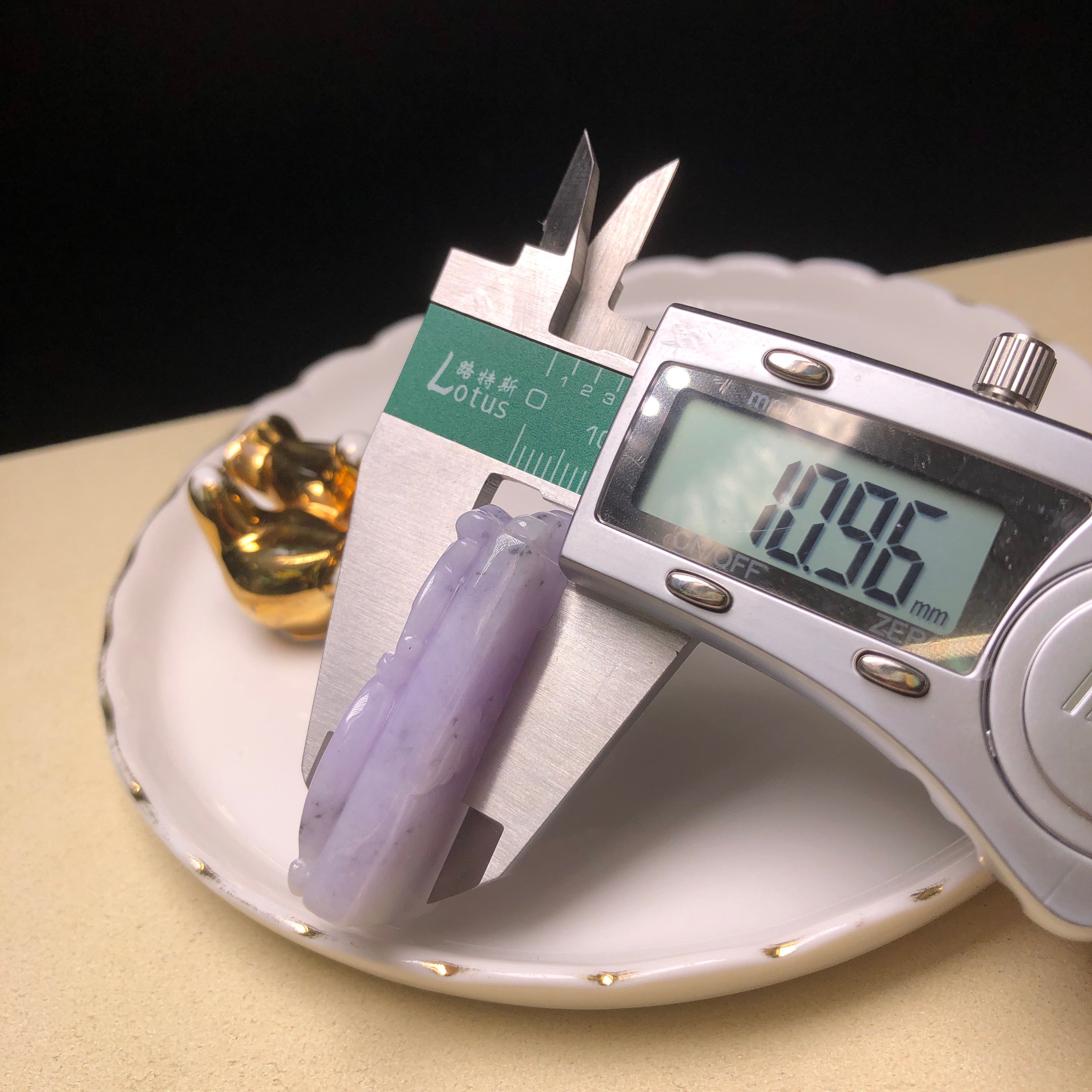 YK01085 紫羅蘭復古龍牌