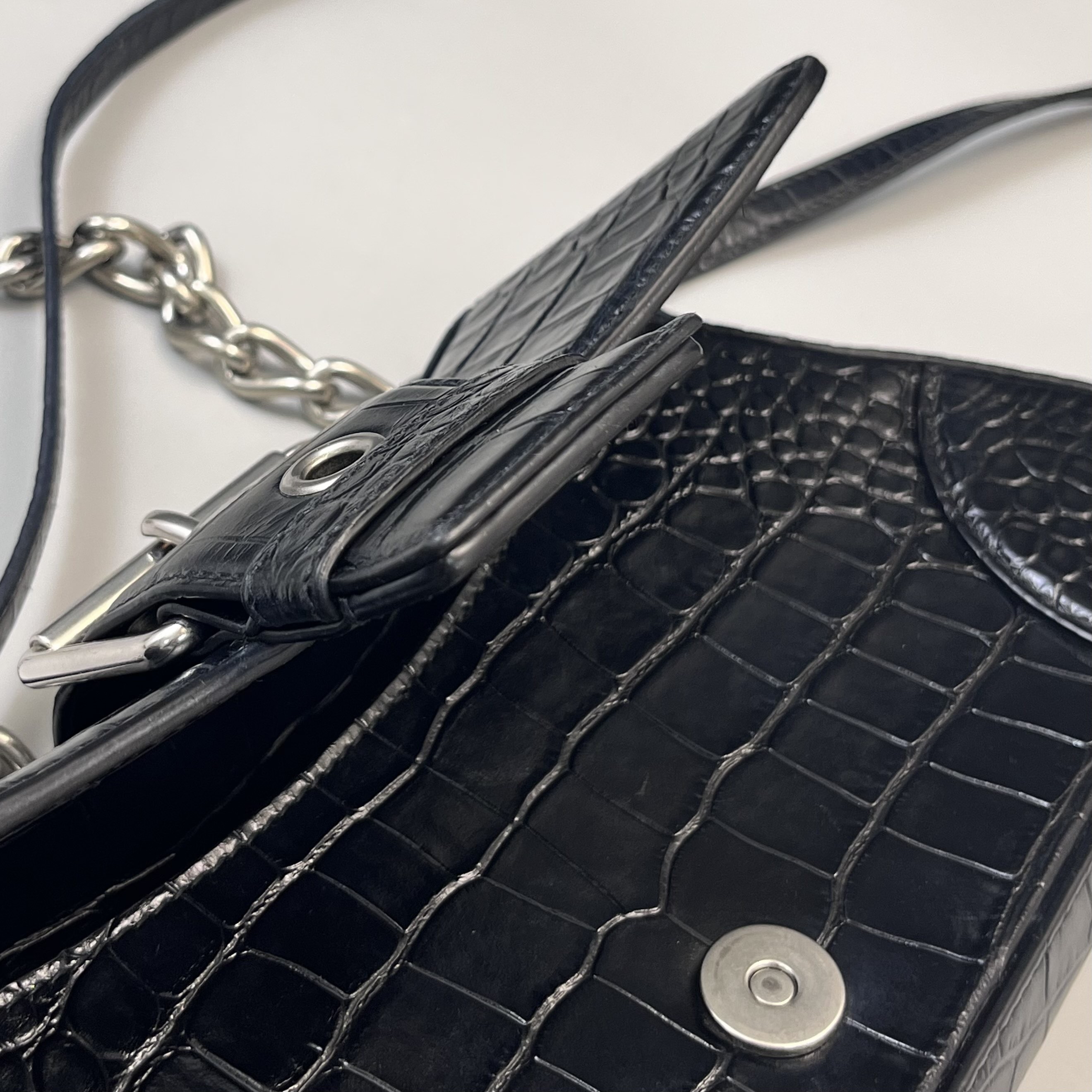 【預訂貨品】巴黎世家黑銀鰐魚壓紋腋下包