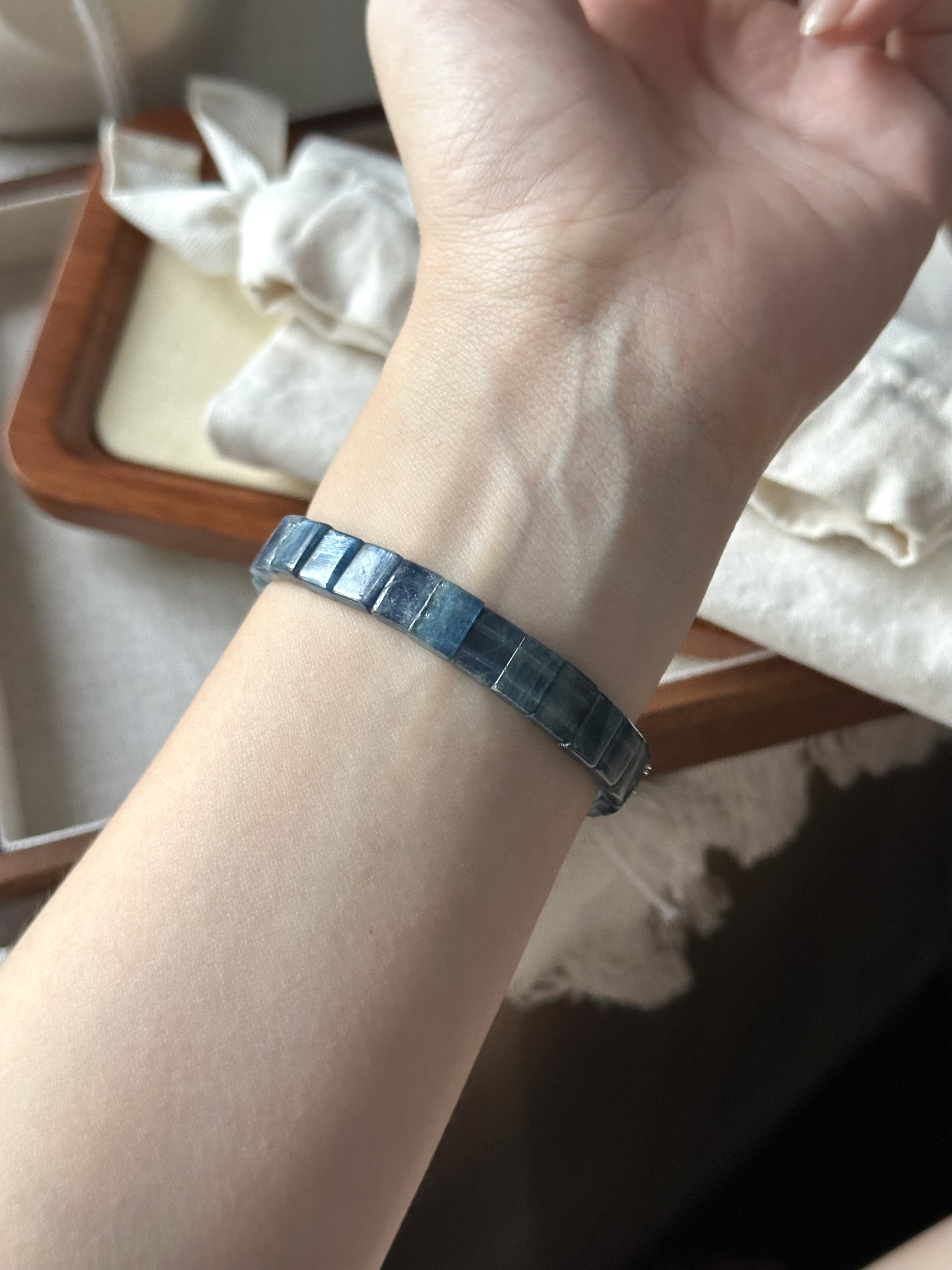 蓝绿蓝晶石手排｜ Blue Green Kyanite Bangle