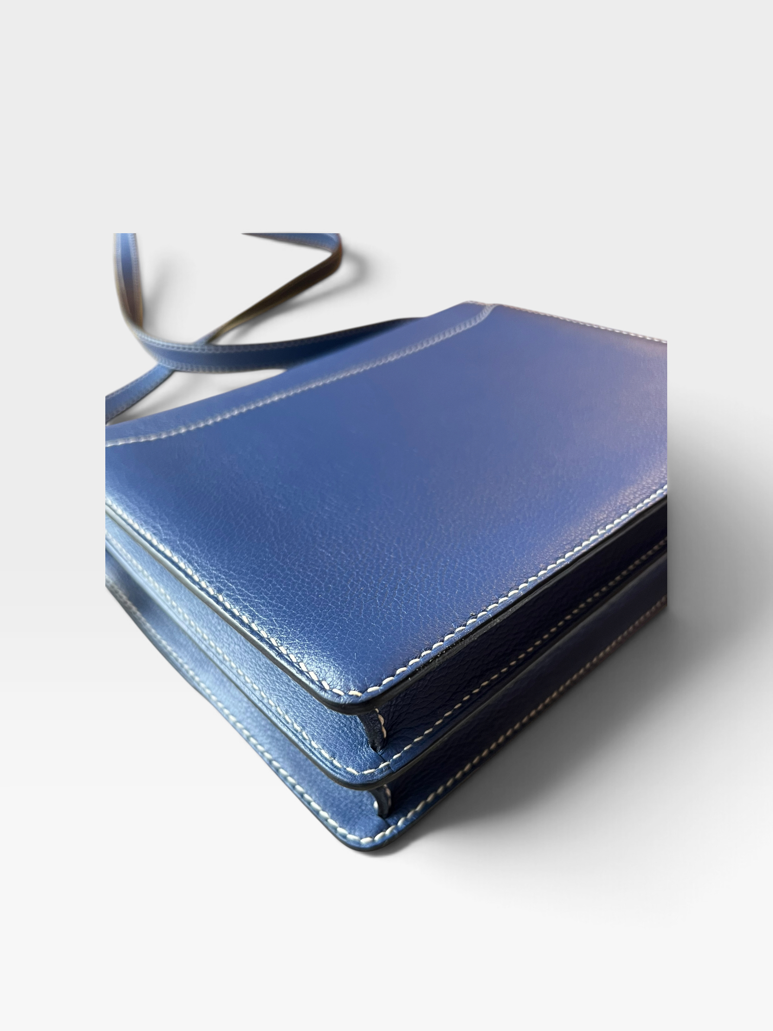 Pre-Owned HERMÉS Roulis 23 Stamp C / Product Code: 091812