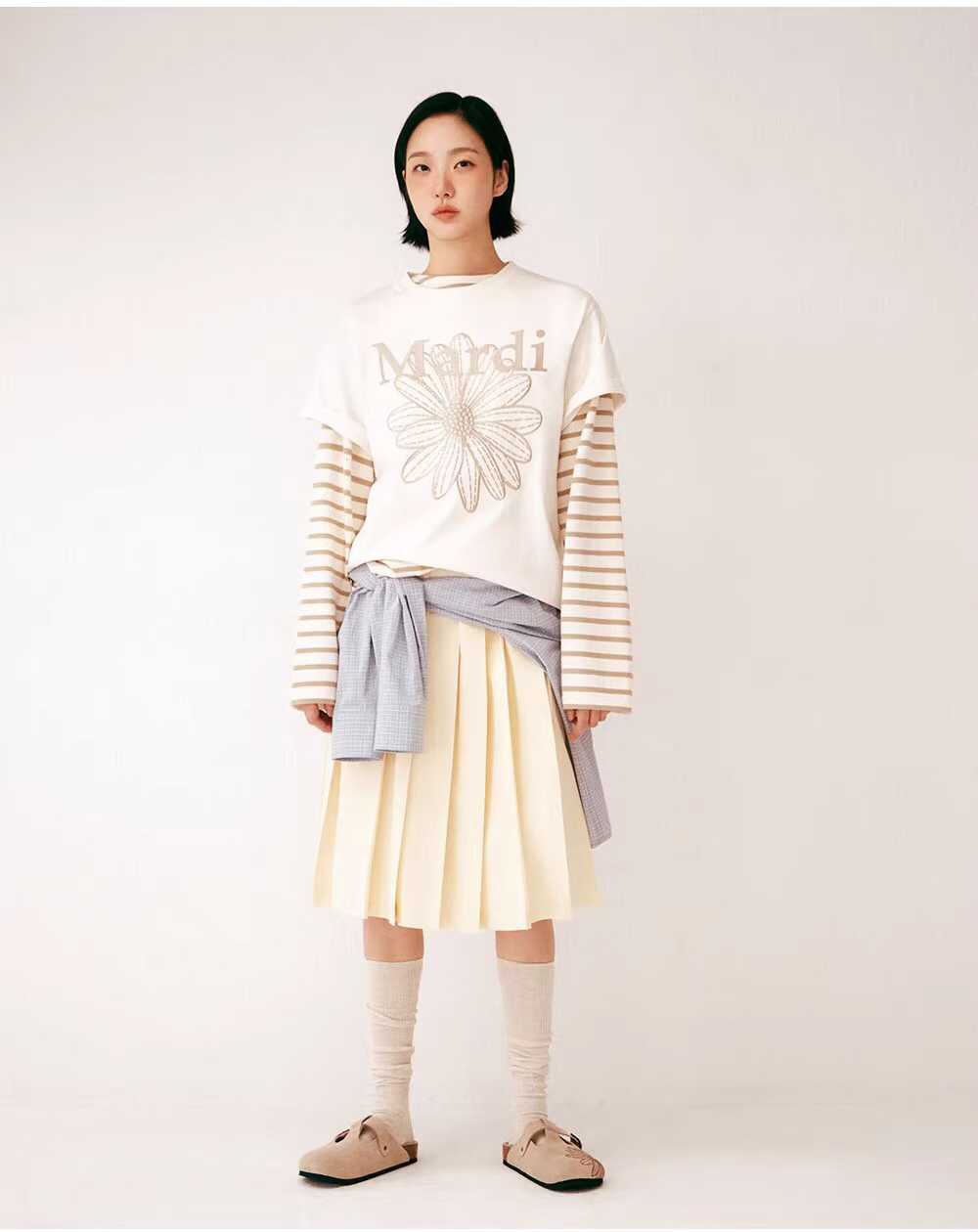預訂 MARDI MERCREDI EMB FLOWERMARDI 短袖Tee [貨號26A380]