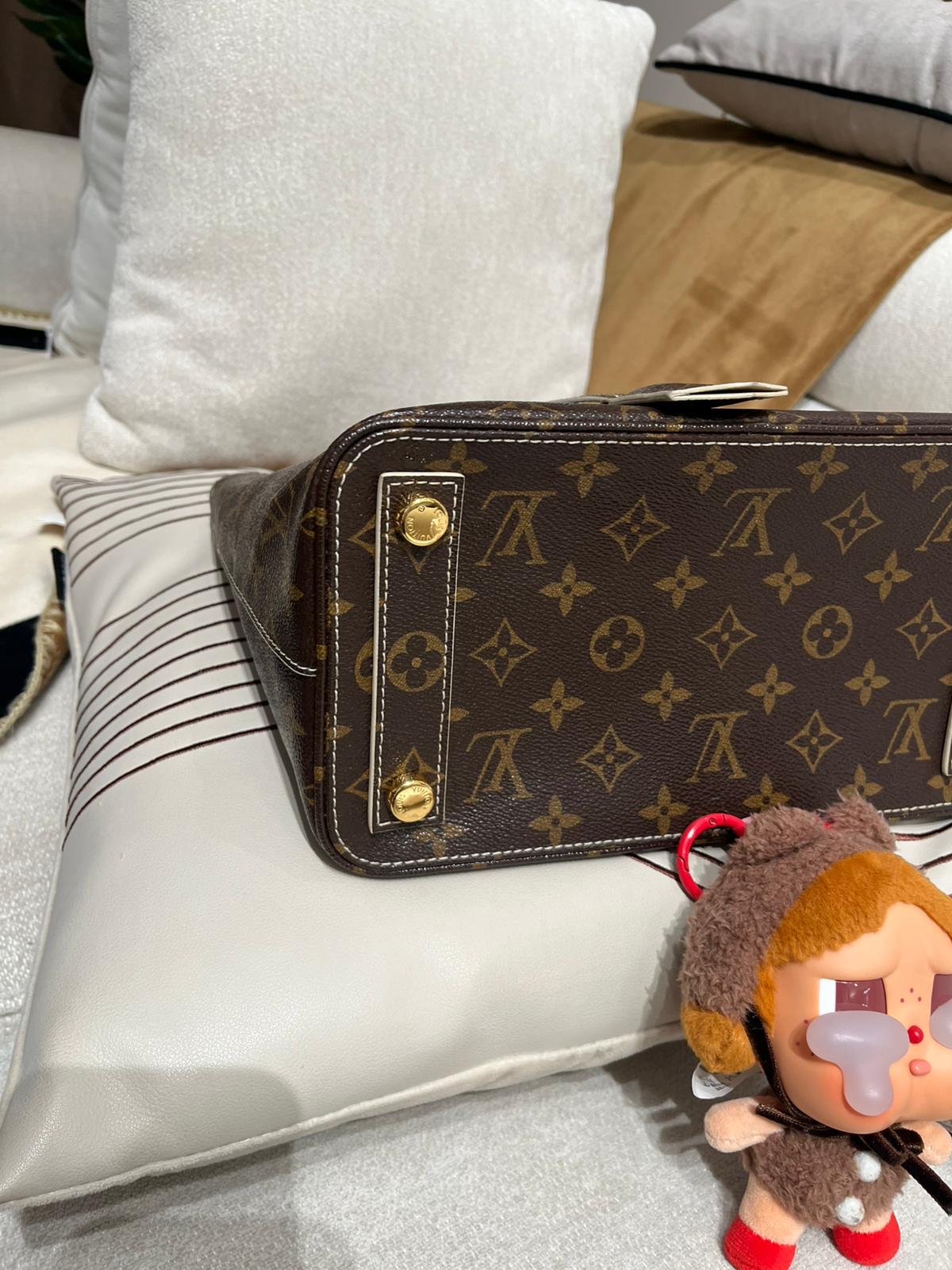Lv lockit limited edition  100%Authentic,95%new  ✅key lock ✅dust bag 