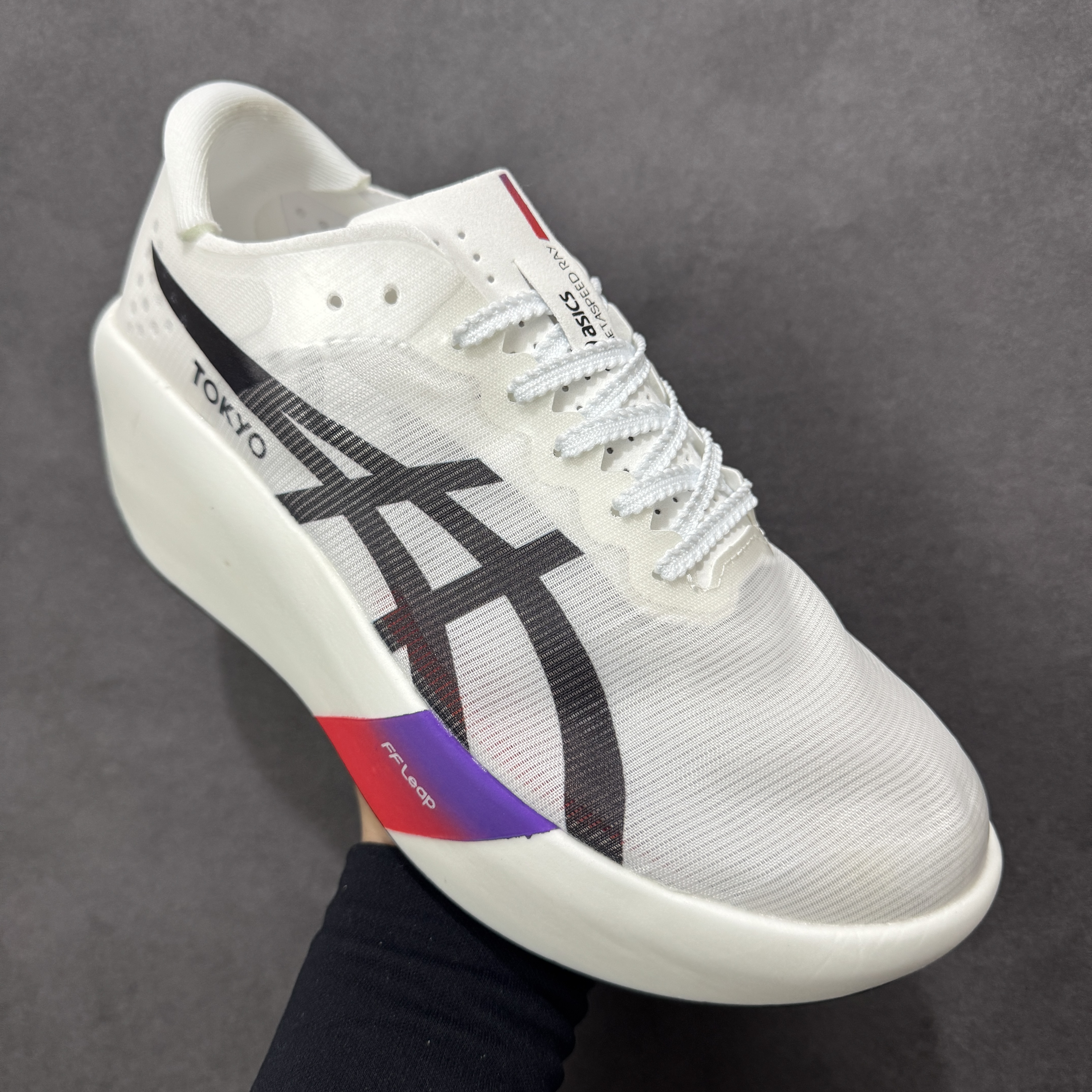 Asics Metaspeed Ray Tokyo 1013A176-100