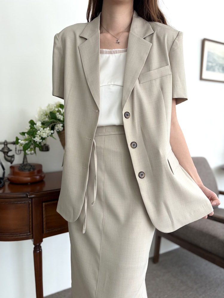 Sandstone Belted Skirt (Light Beige)