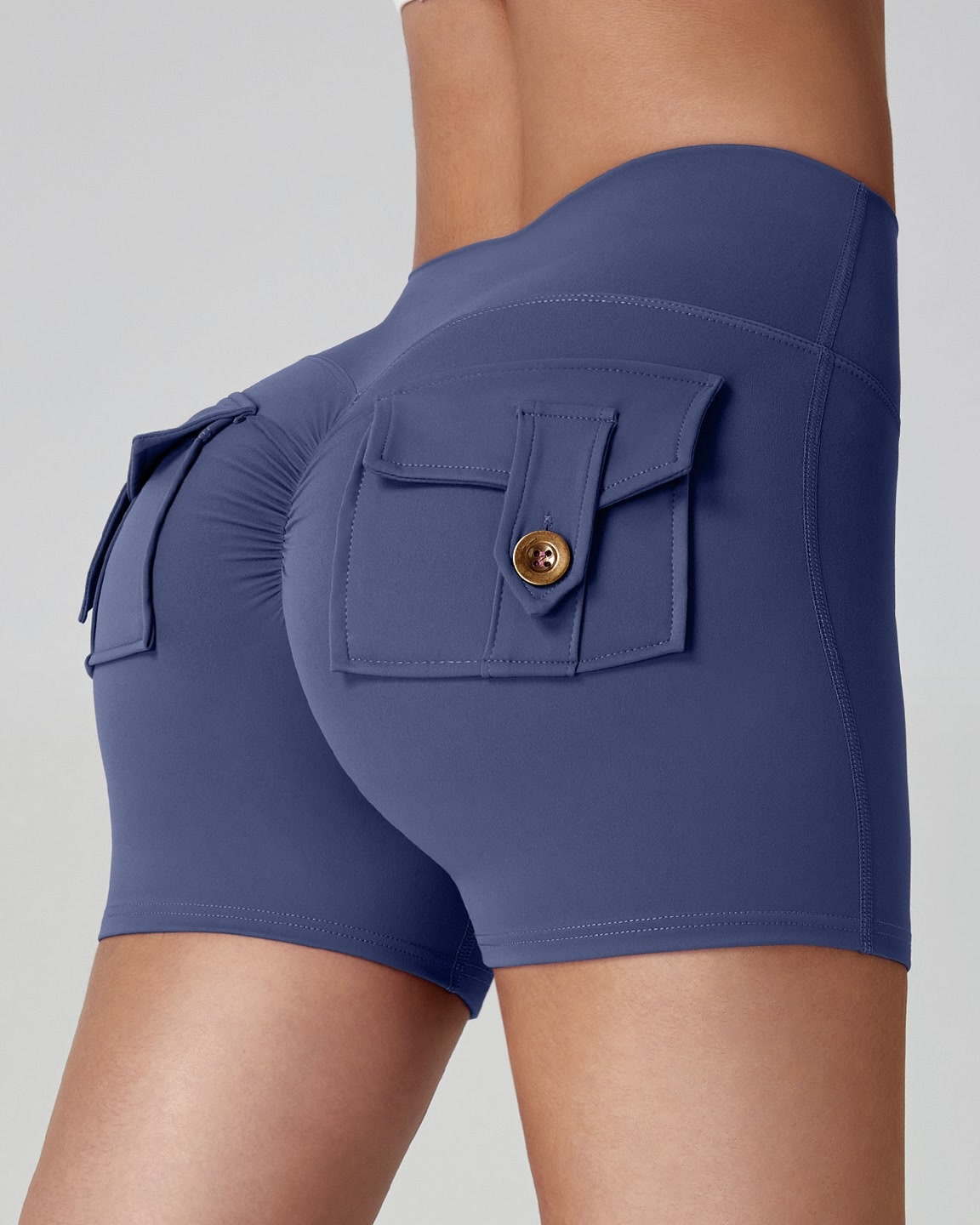 裸感蜜桃臀工裝口袋瑜伽短褲