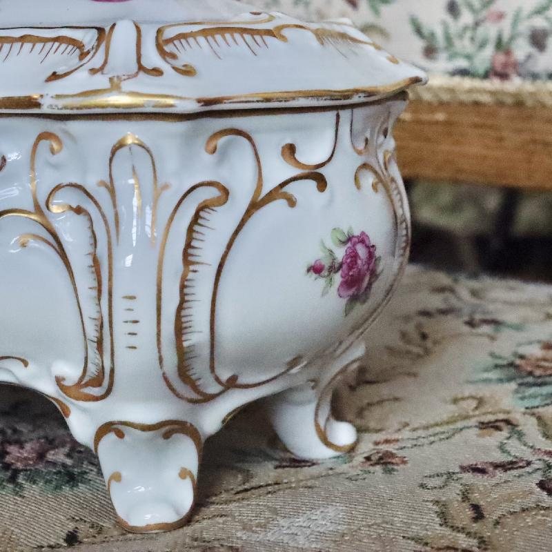 RARE! 1934-1949 Made in Germany JLMenau Graf Von Hennebert Porcelain Large Footed Trinket Box/Treasure Box(MT1705)