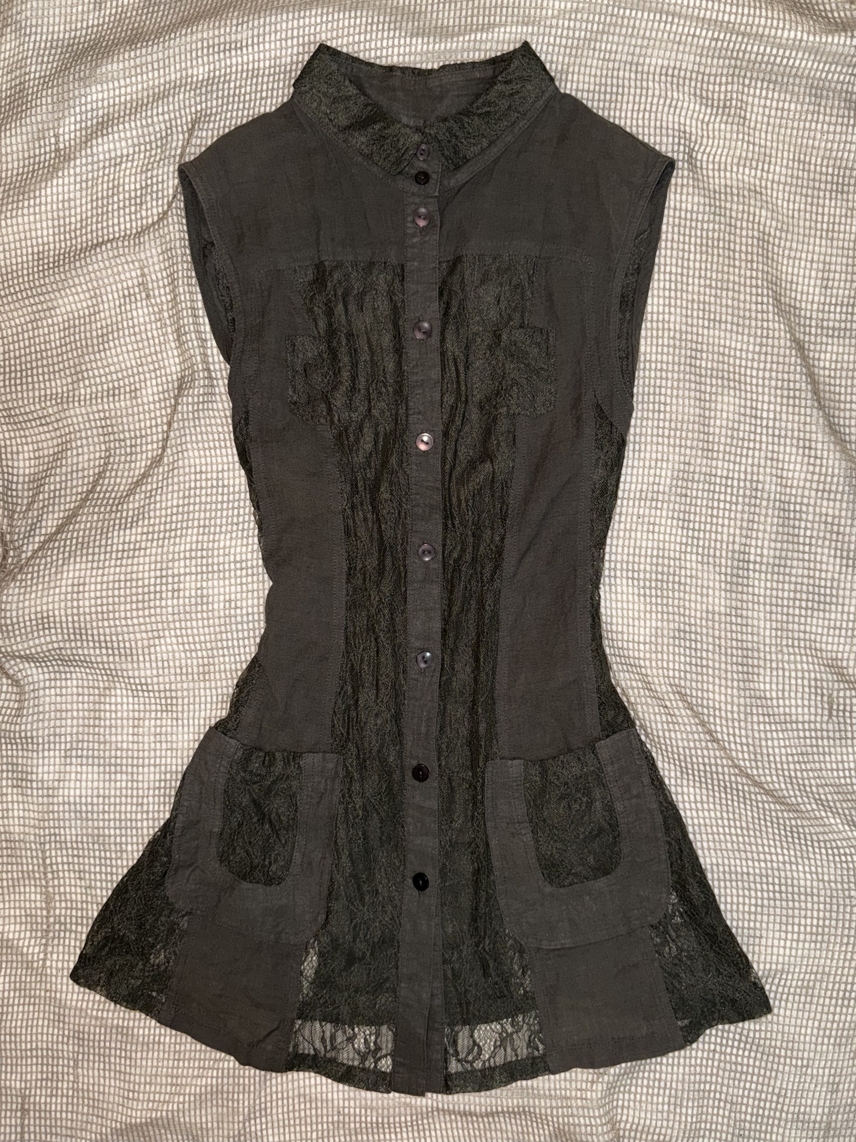  Sleeveless Button-down Dress with Lace Trim