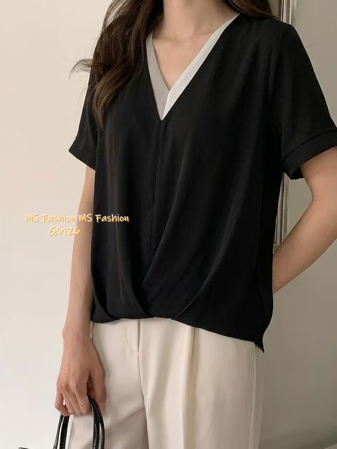 G6126 韓國🇰🇷靚料V領拼邊top