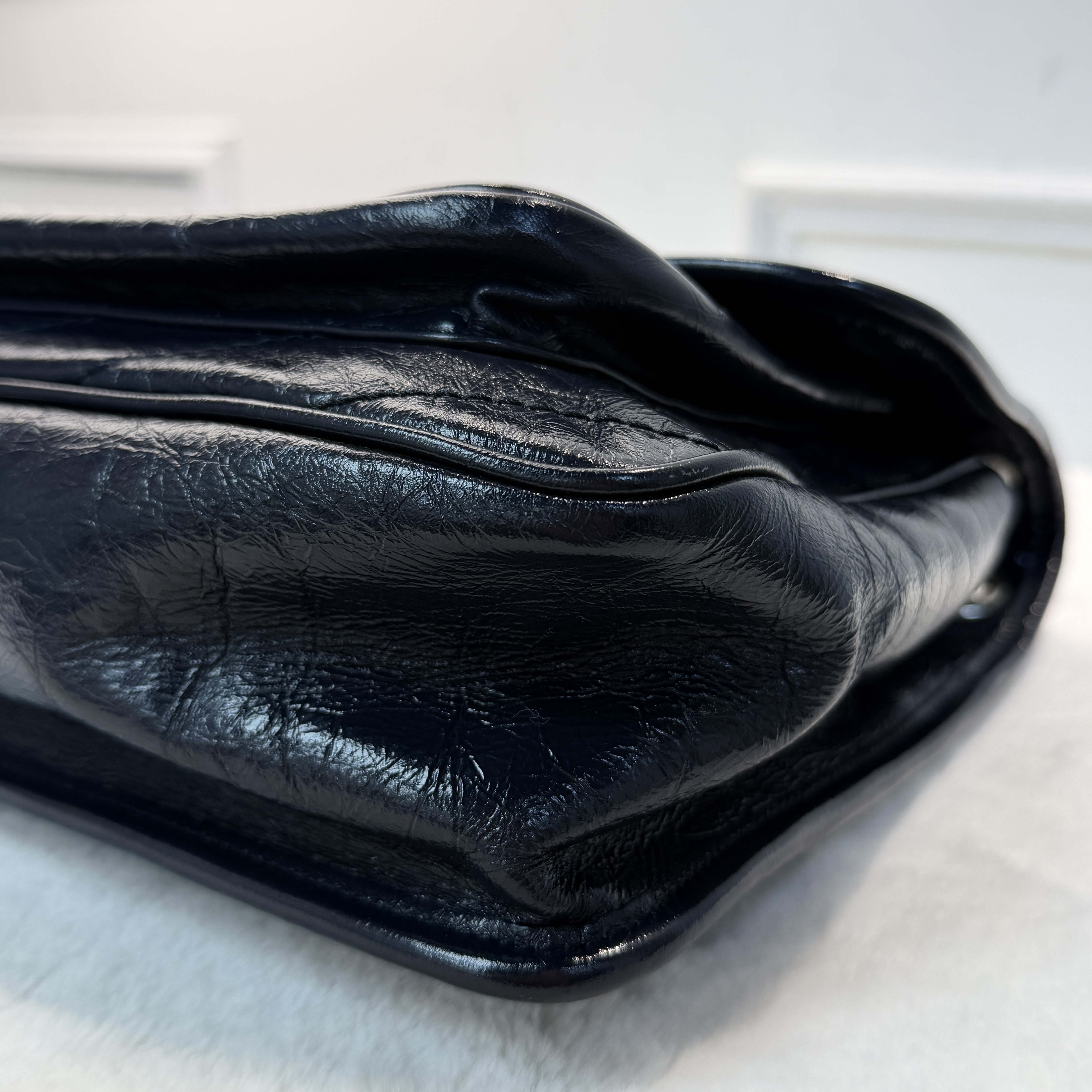 YSL Niki 牛皮D扣 中性風容易襯衫百搭款🫢📣