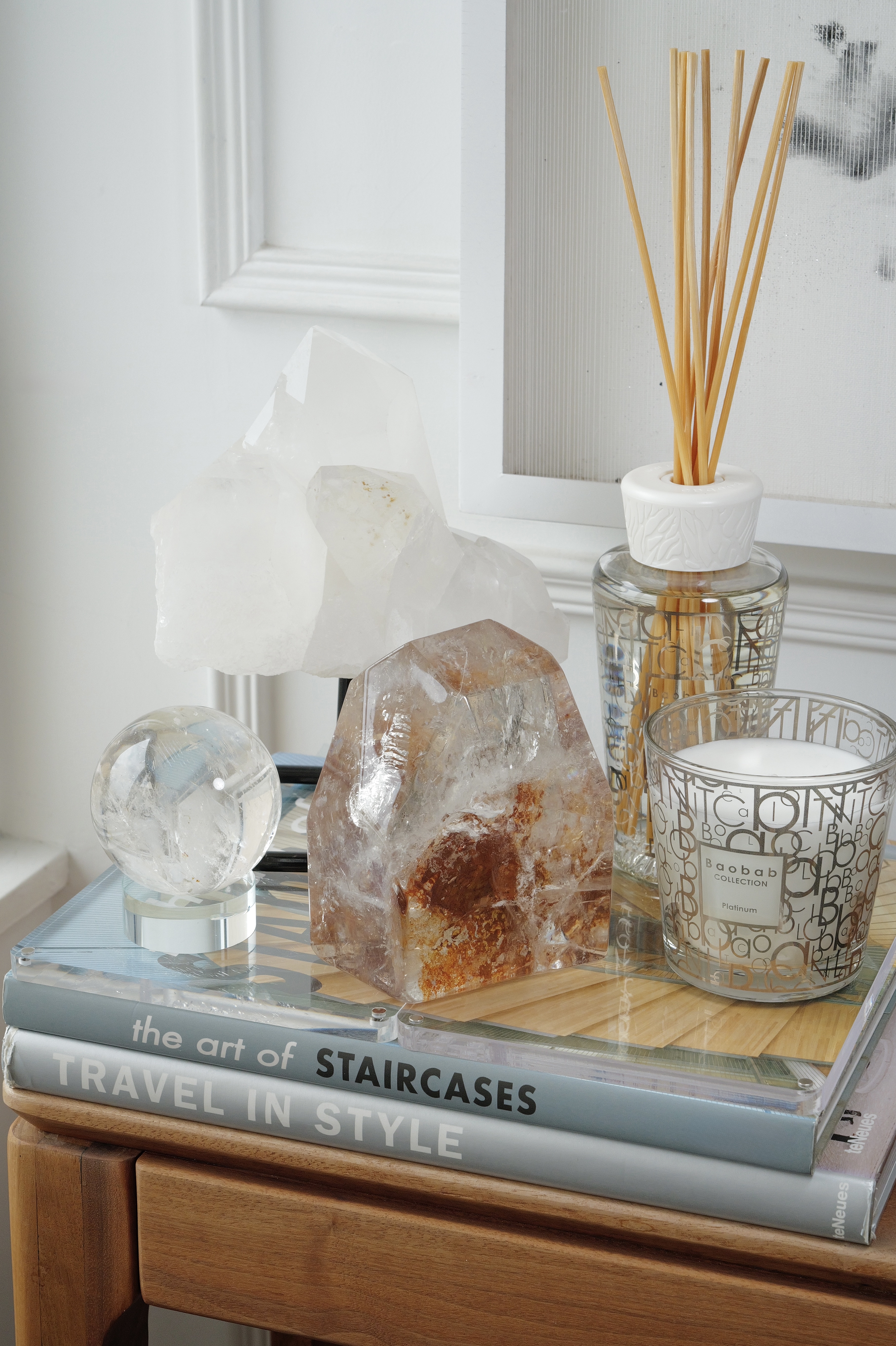 ꧁ 1.3Kg 12.2cm白水晶共生紅泥柱꧂CQ.1016C71G13AF-RA1*11JT