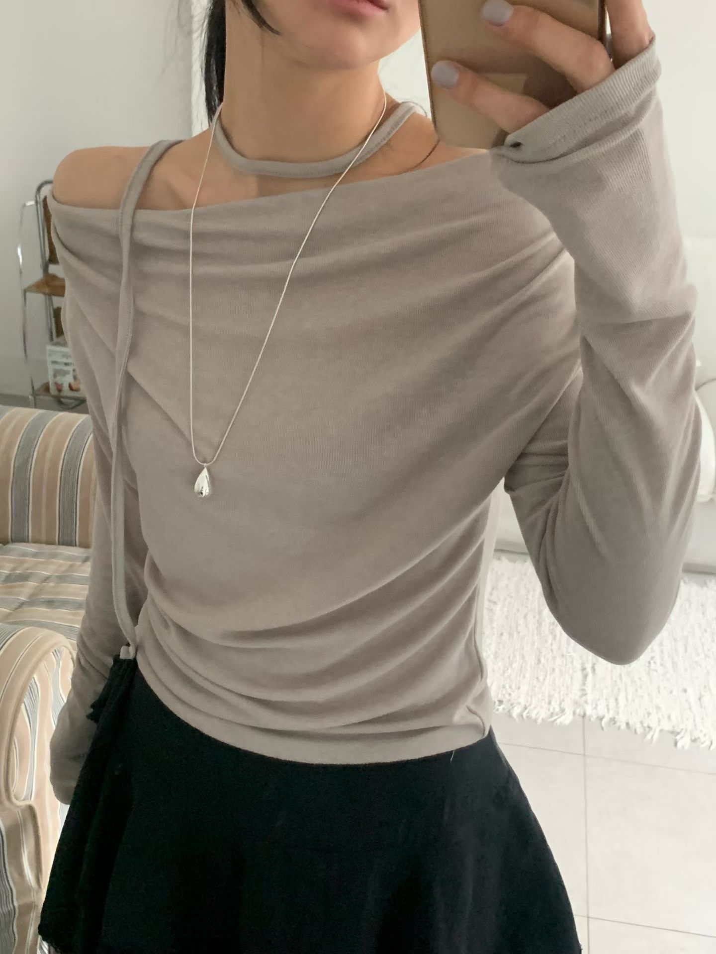  【甜美溫柔】顯瘦垂領綁帶薄款上衣