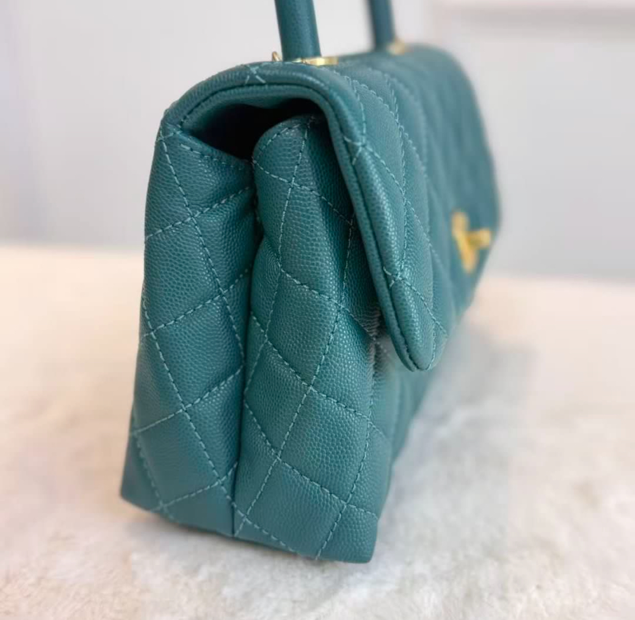 CHANEL香奈兒 Coco Handle 小號 翡翠綠金扣 荔枝紋牛皮 手柄壓花 可拆卸肩帶  經典菱格口蓋包 時尚單肩手提包 女款 現貨