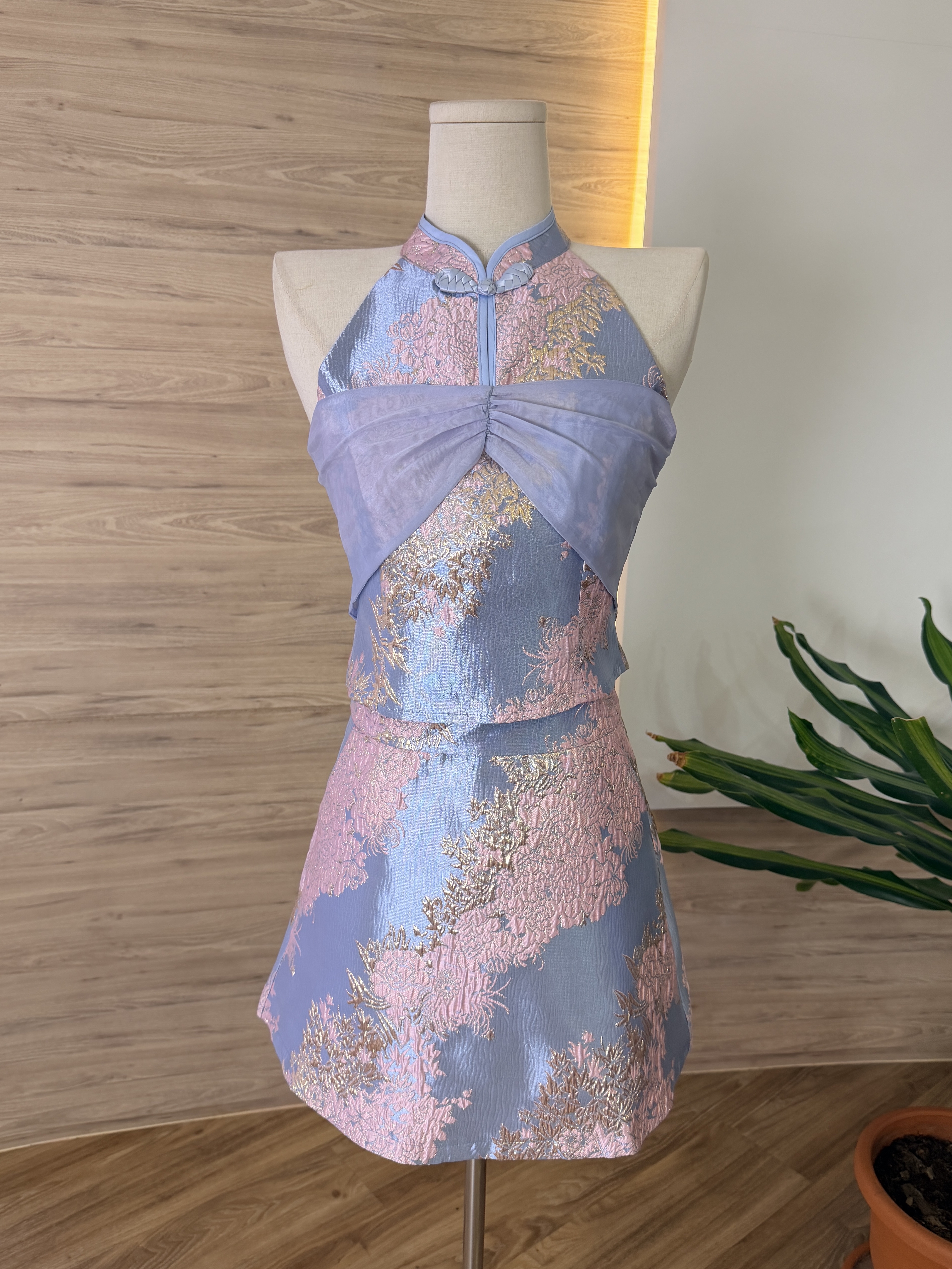 Yovela Oriental Set Wear