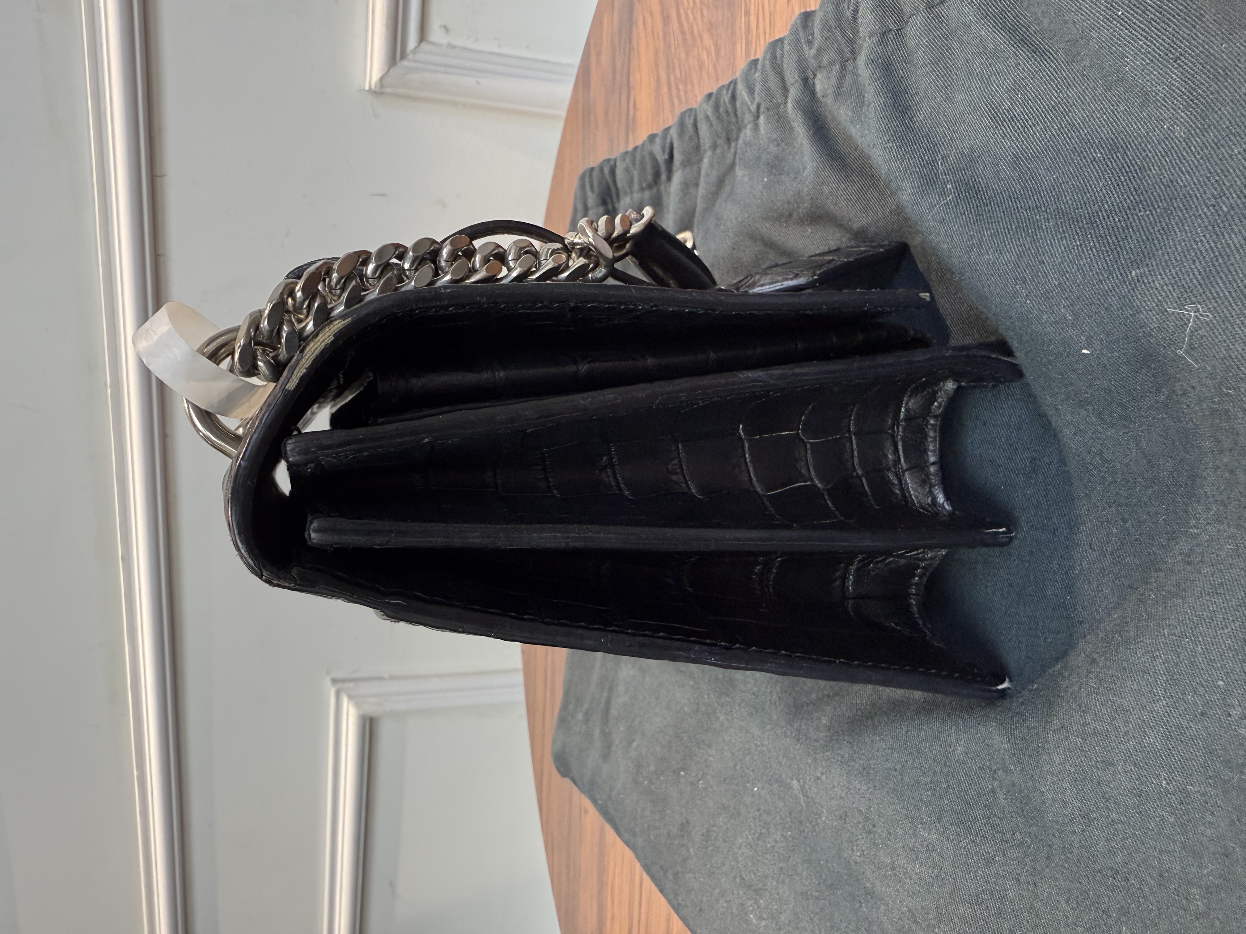 YSL日落包鰐魚壓紋銀Logo鏈條斜孭包