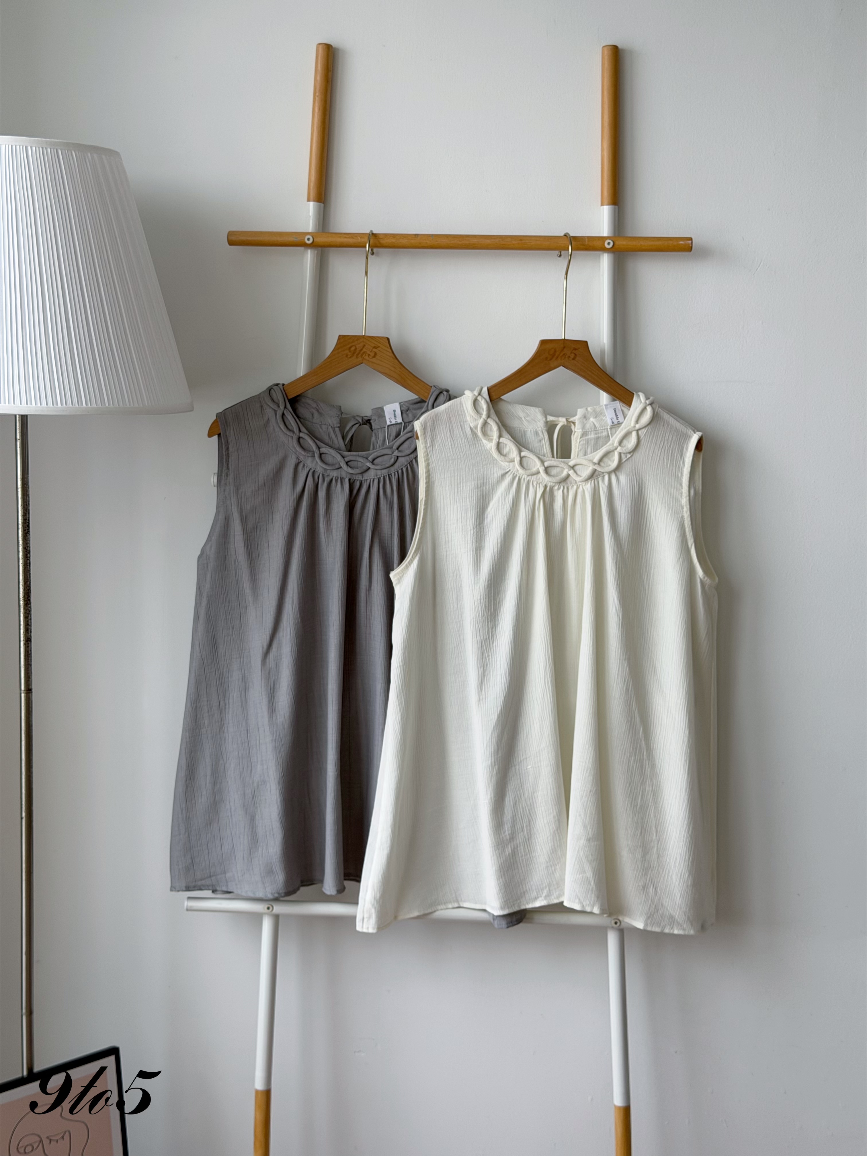 T4494 Sleeveless Linen Blouse - Cream & Grey