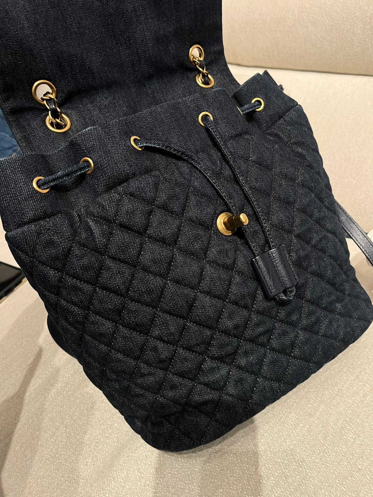 Chanel Classic Backpack Denim 100%Authentic, 95%New ✅貼✅Dust bag