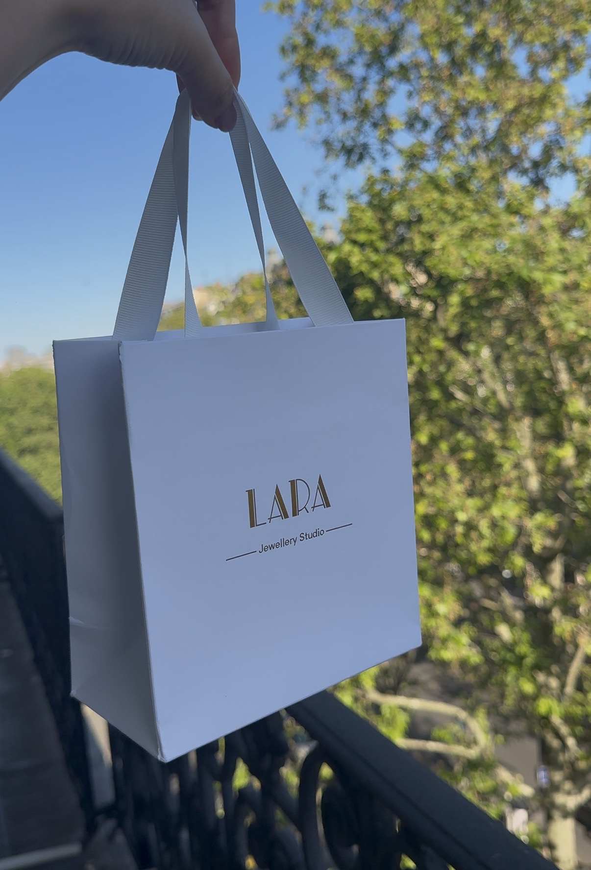 白色紙袋Paper Bag