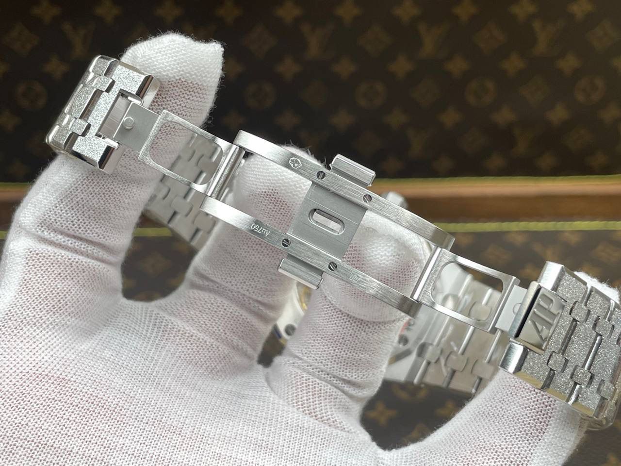 爱彼皇家橡树系列自动机械男士腕表