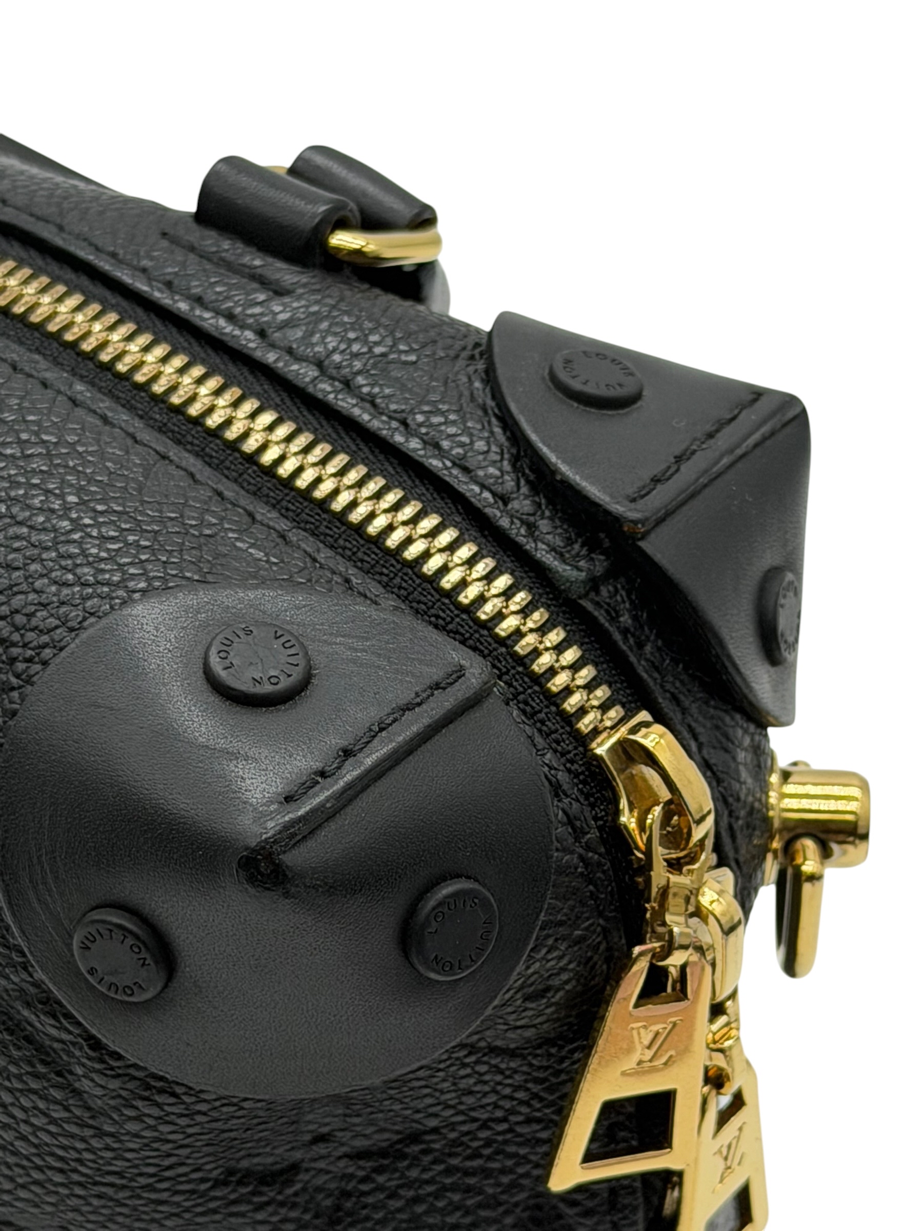 Pre-Owned LV Petite Malle / Product Code: 26060104