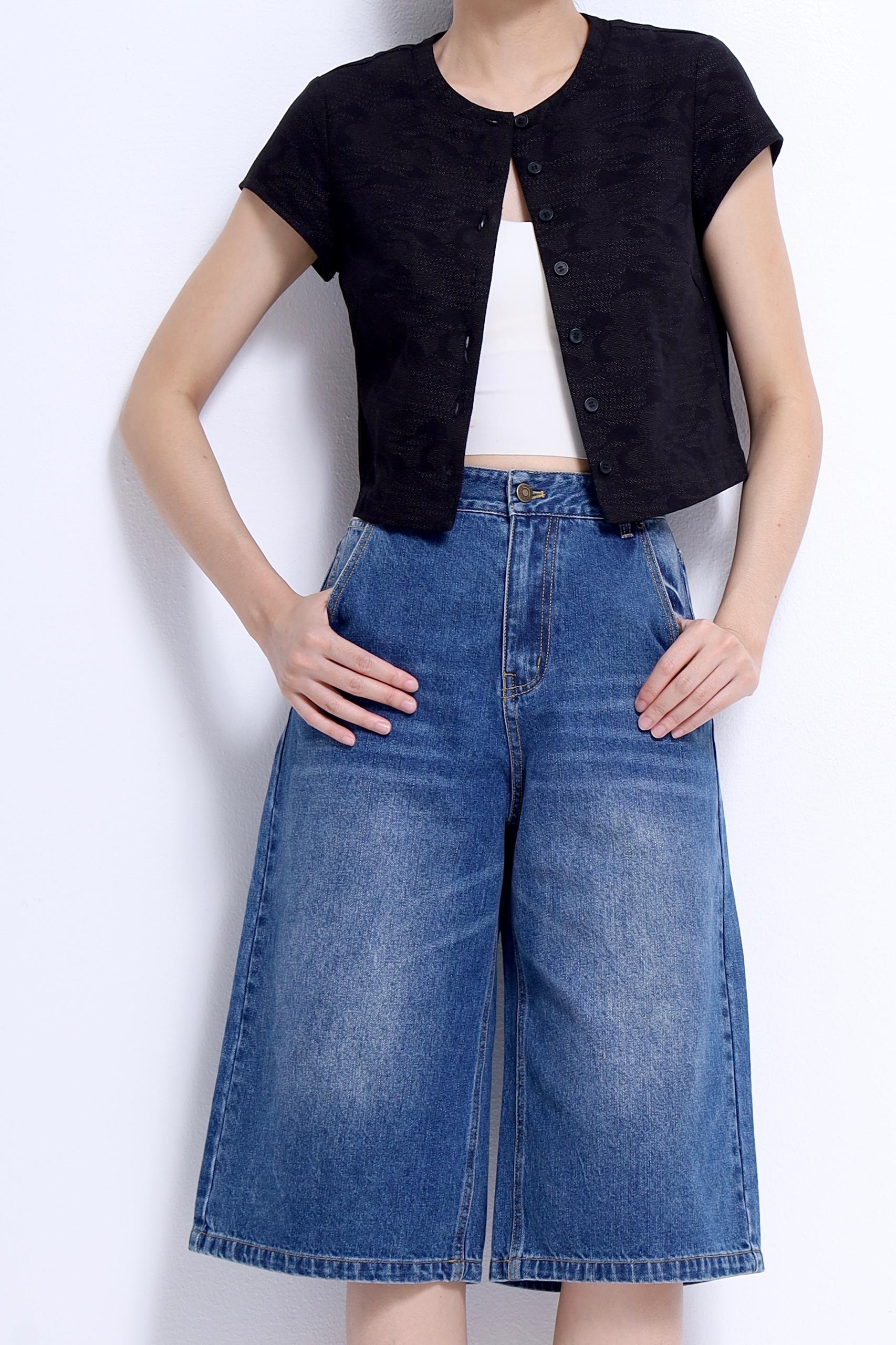 CP1657 High-Waisted Wide-Leg Denim Bermuda Shorts 