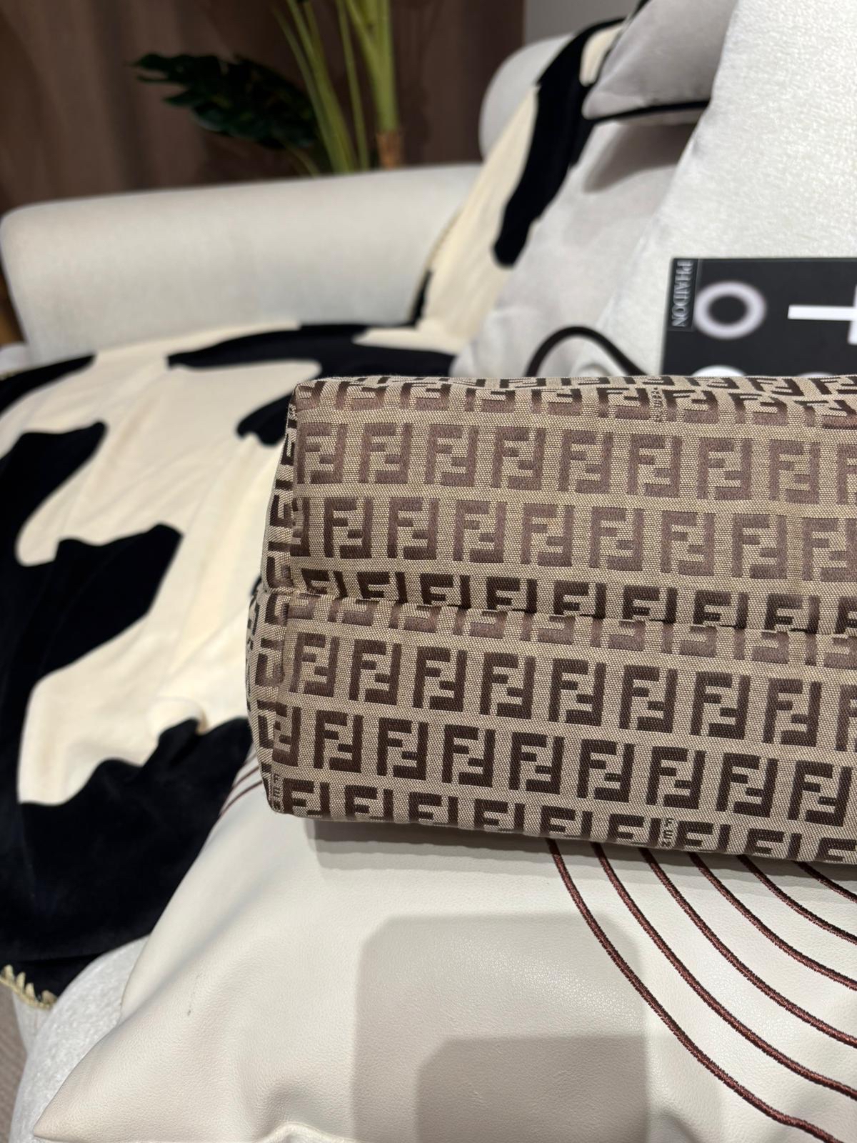 Fendi Tote Bag 100%Authentic ,90%new 