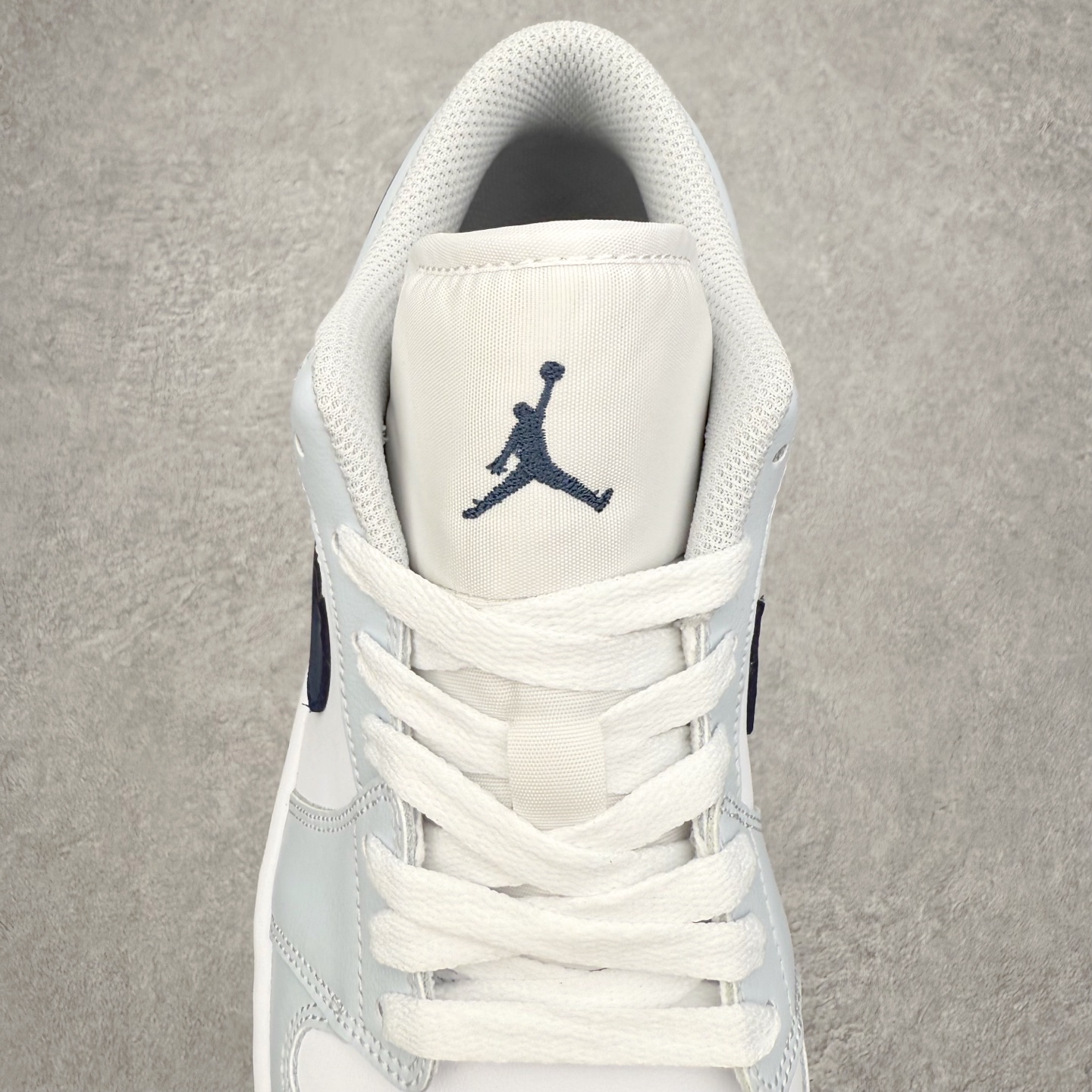 Air Jordan 1 Low 553558-146