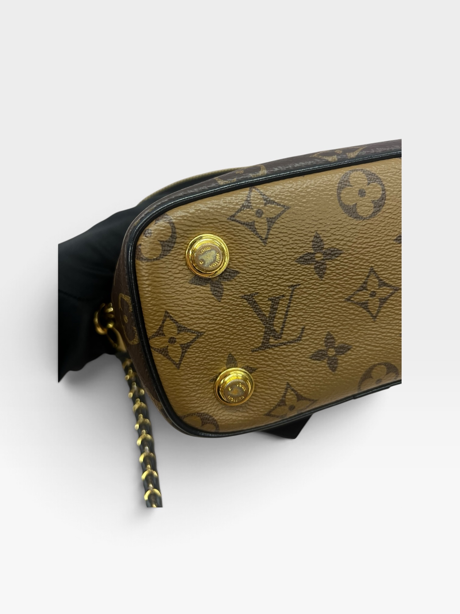 Pre-Owned Louis Vuitton Monogram Reverse Vanity /Product Code: 102304