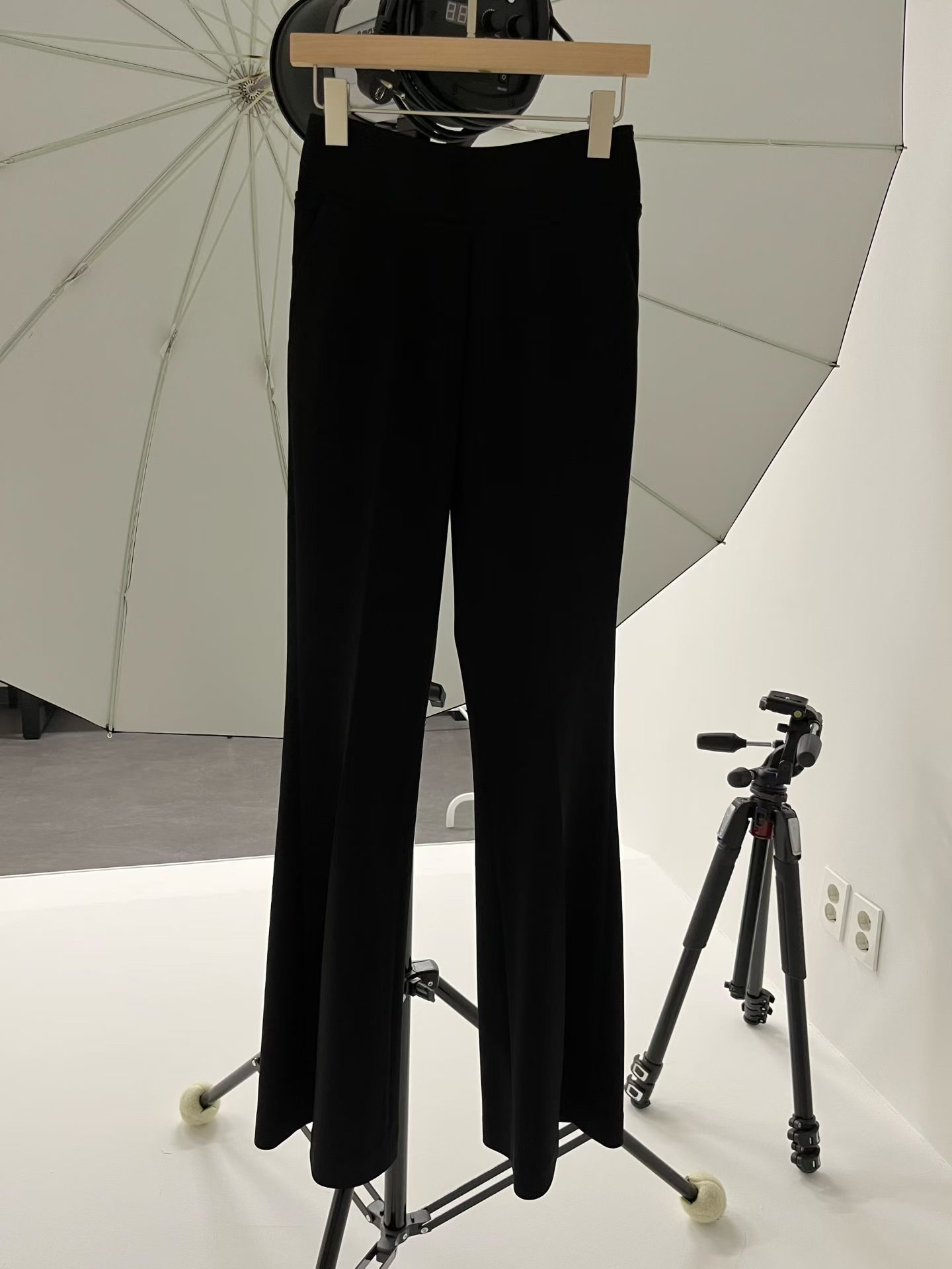 顯瘦包肚喇叭褲