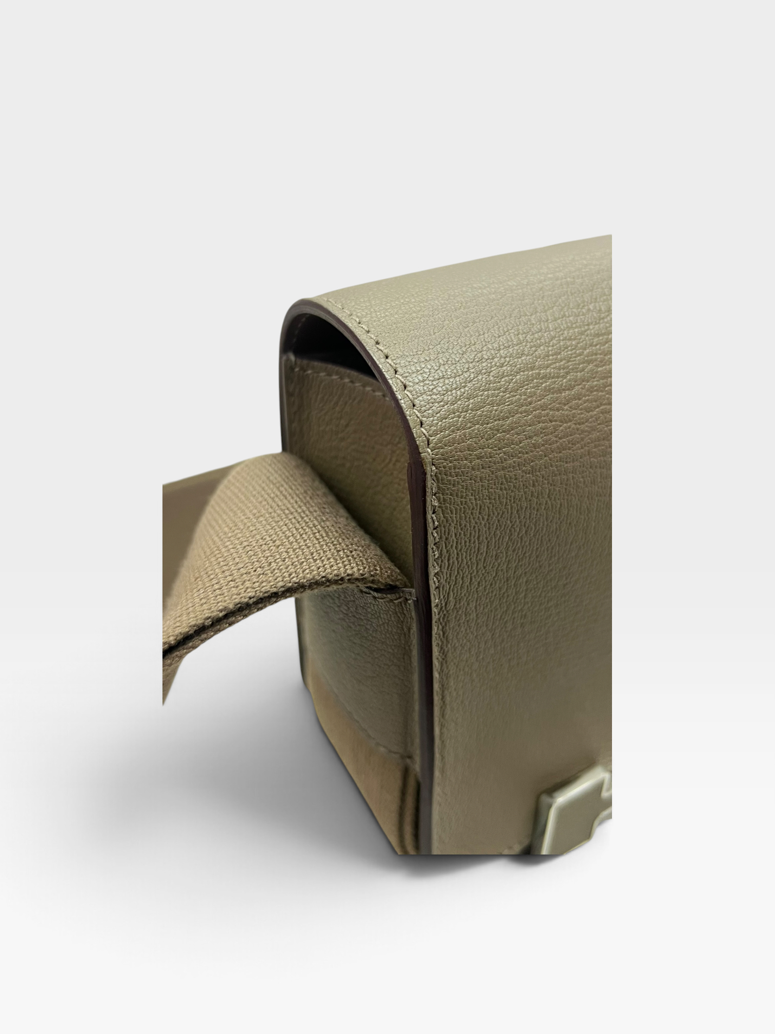 Pre-Owned HERMÉS Geta Stamp W / Product Code: 092508