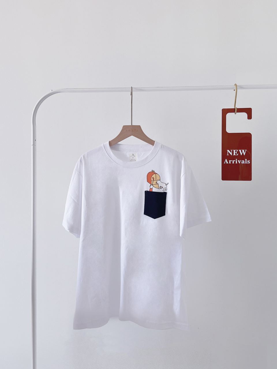 【Re'Me Original design Tee】 Meow Tee with Pocket - 引猫入室