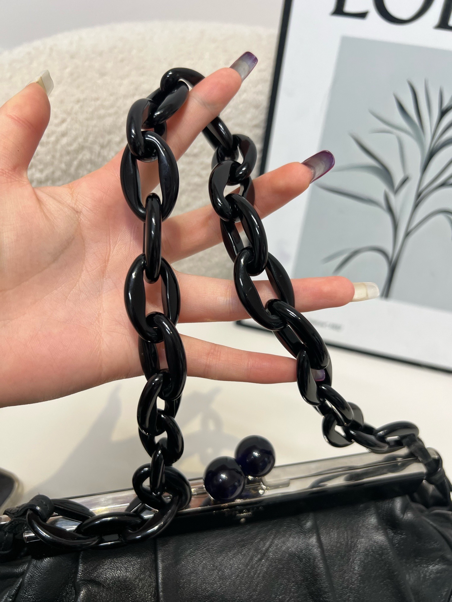 【預訂貨品】Prada 黑色腋下包