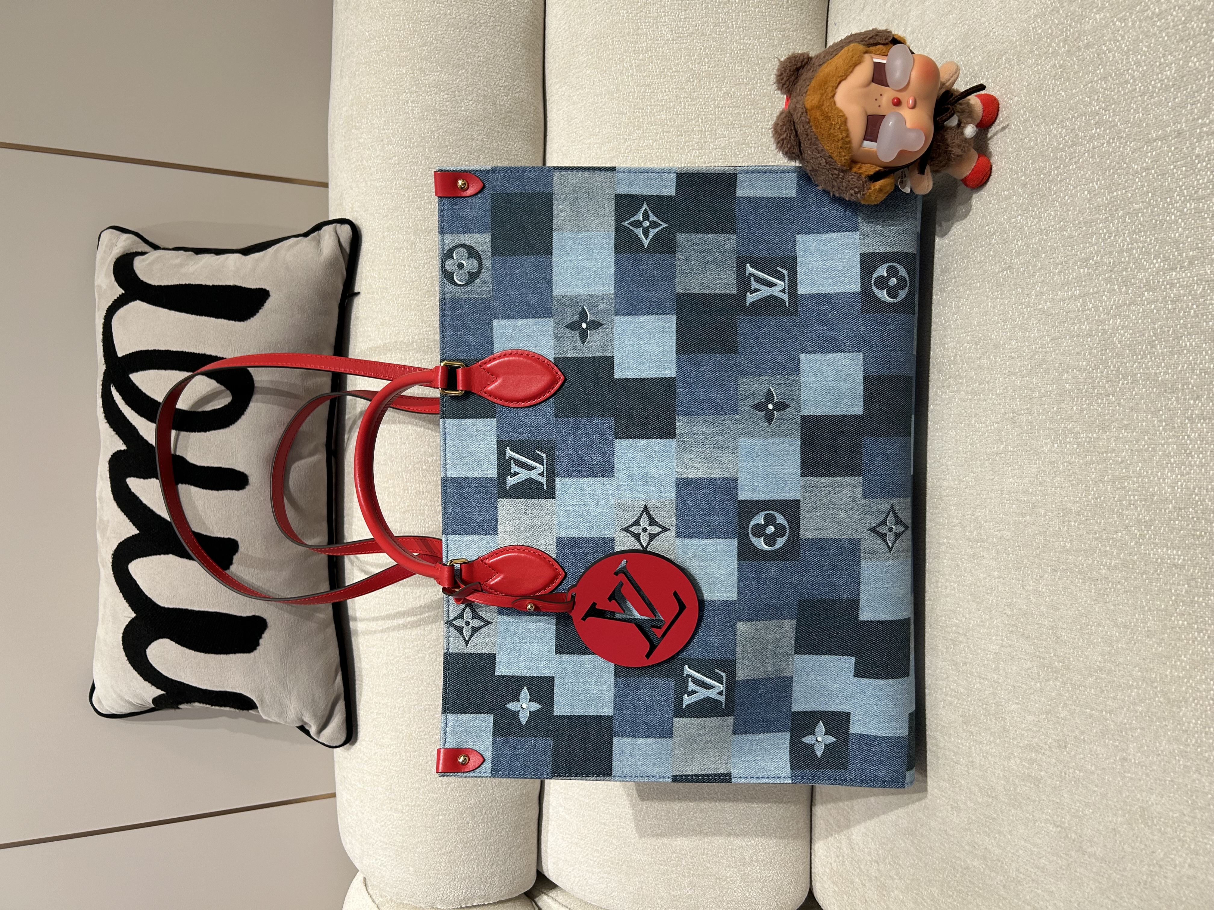 LV  On The Go M44992 Denim 限量版patch work 牛仔布100%Authentic, 98%New ✅Dust bag