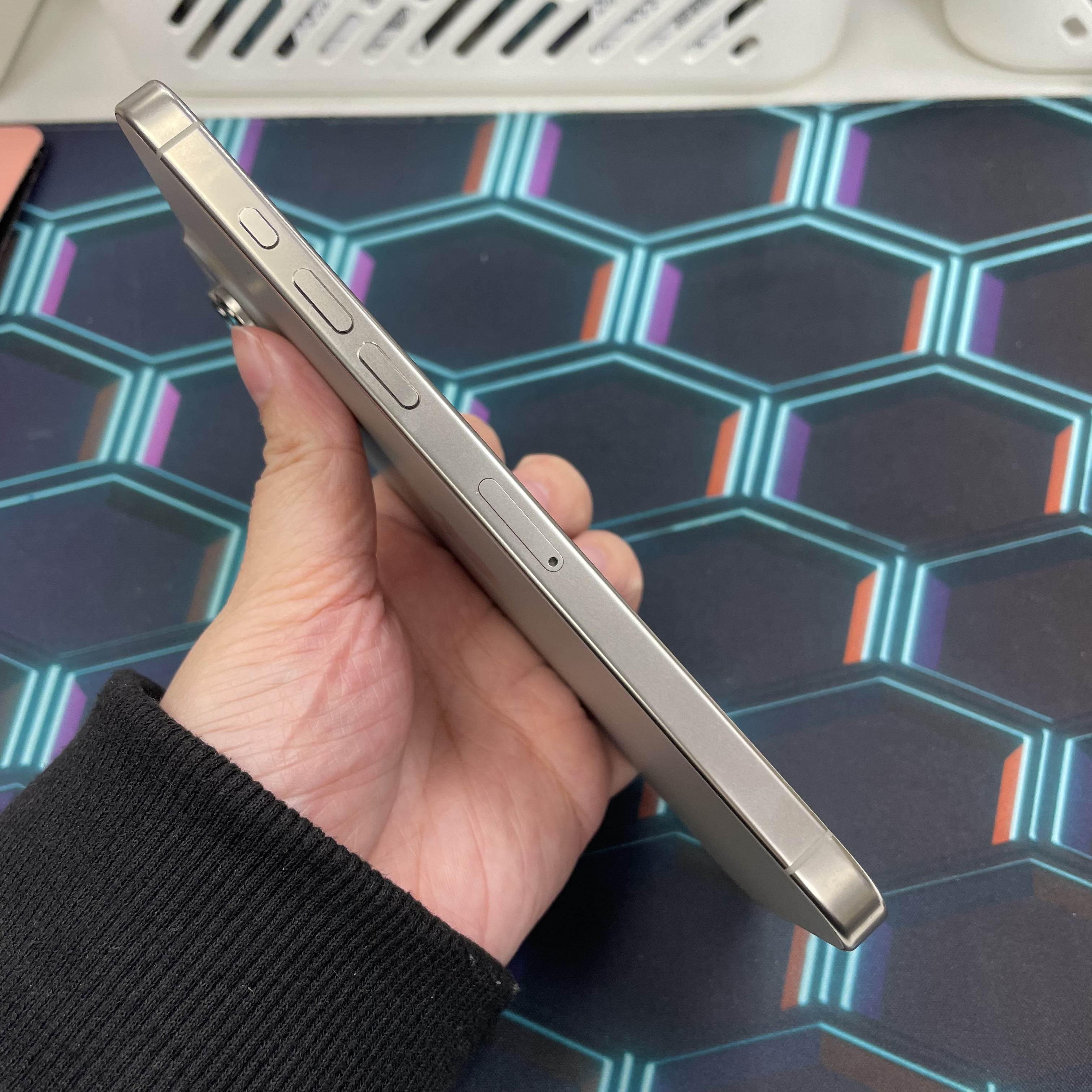 *6430 16 pro max 完美機 256GB 電90 原色 gray