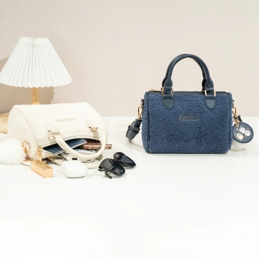 📦訂購 台灣代購 Chiikawa 吉伊卡哇 Chiikawa 毛呢手提包