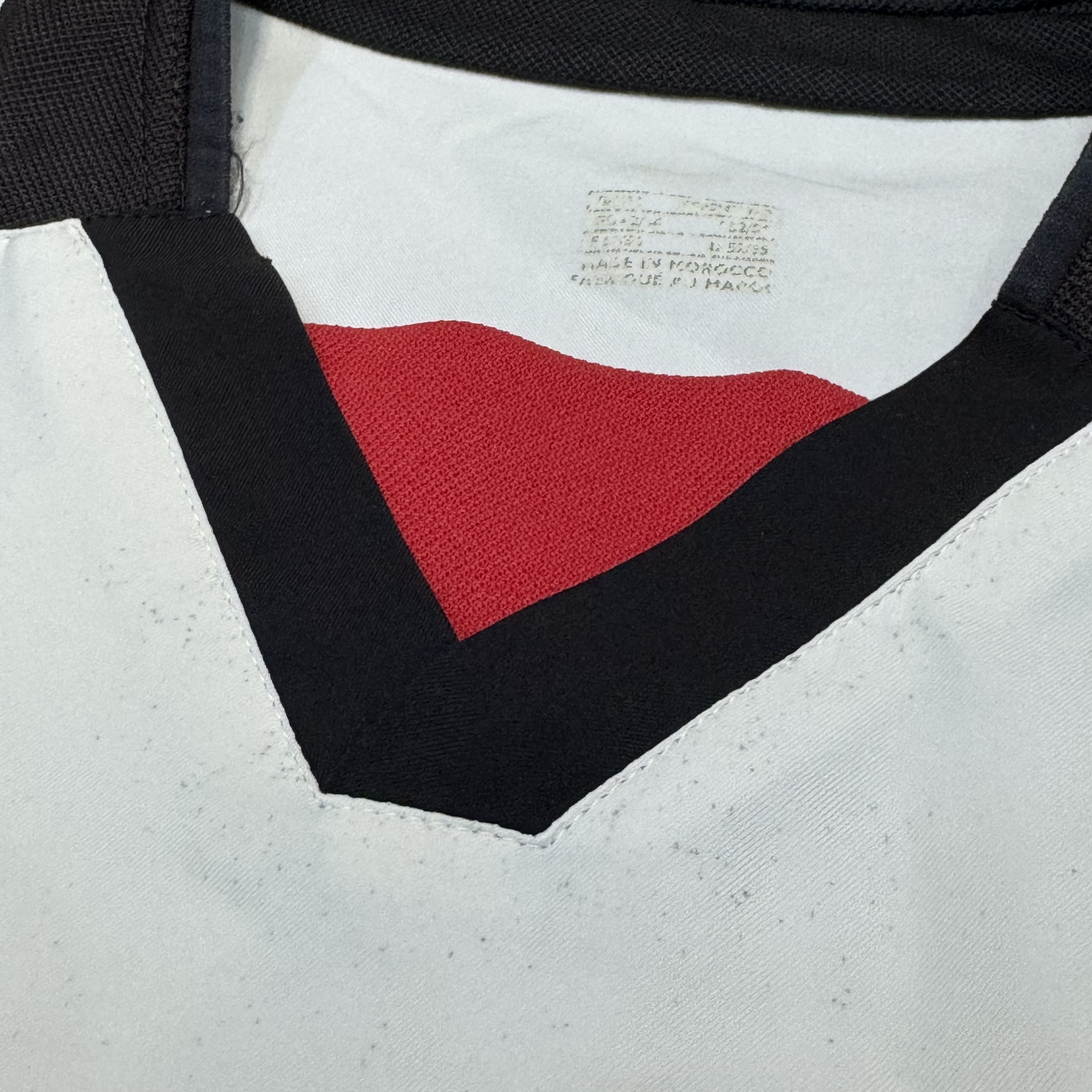 Manchester United 02/03 away shirt